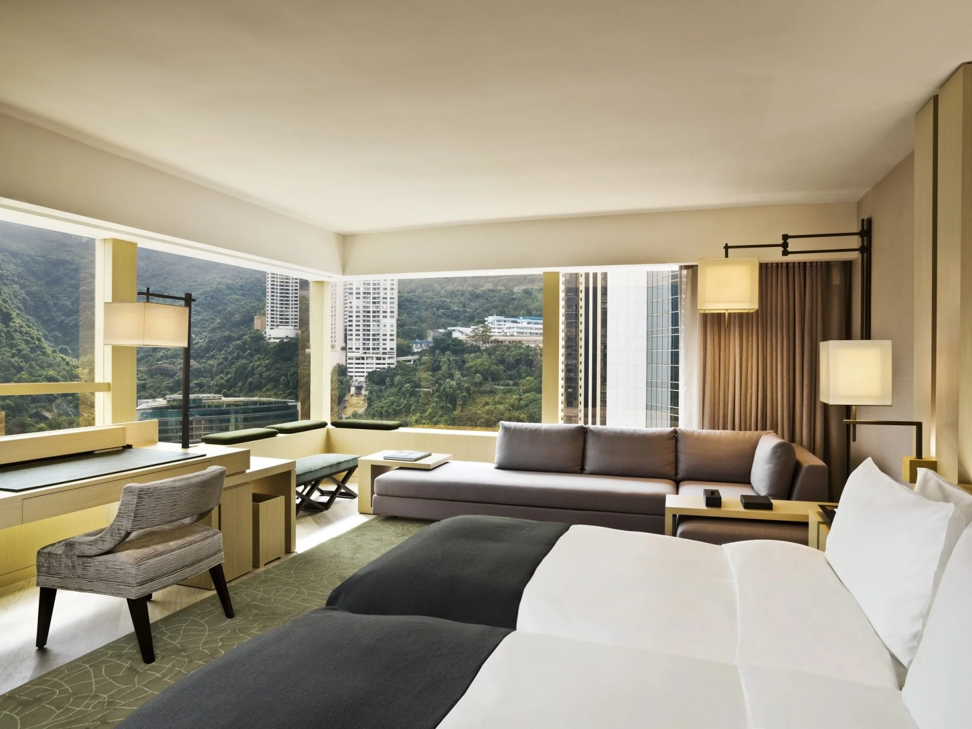 16-studio-80-island-view-bedroom.jpg