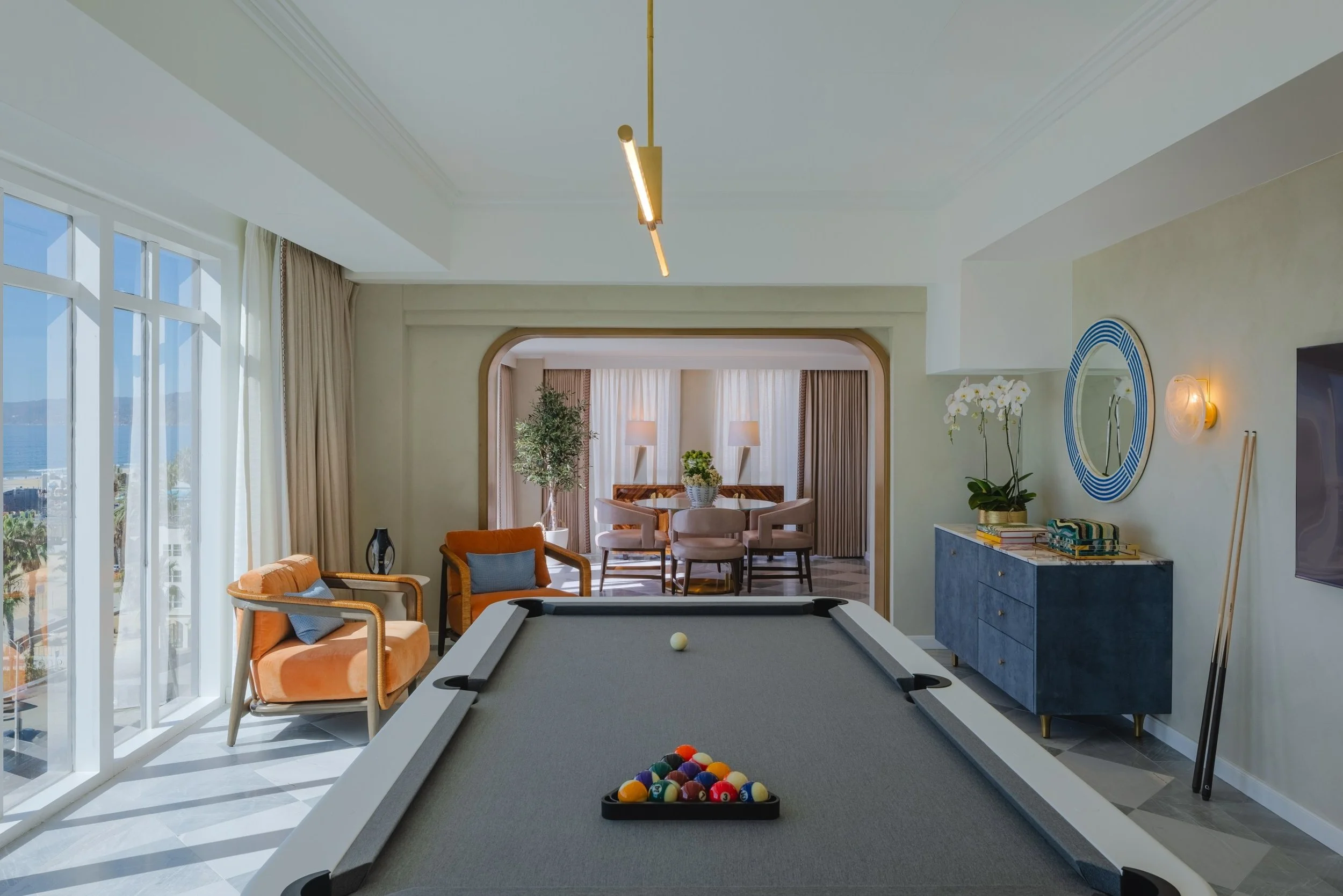 10-santa-monica-suite-billiards-room.jpg