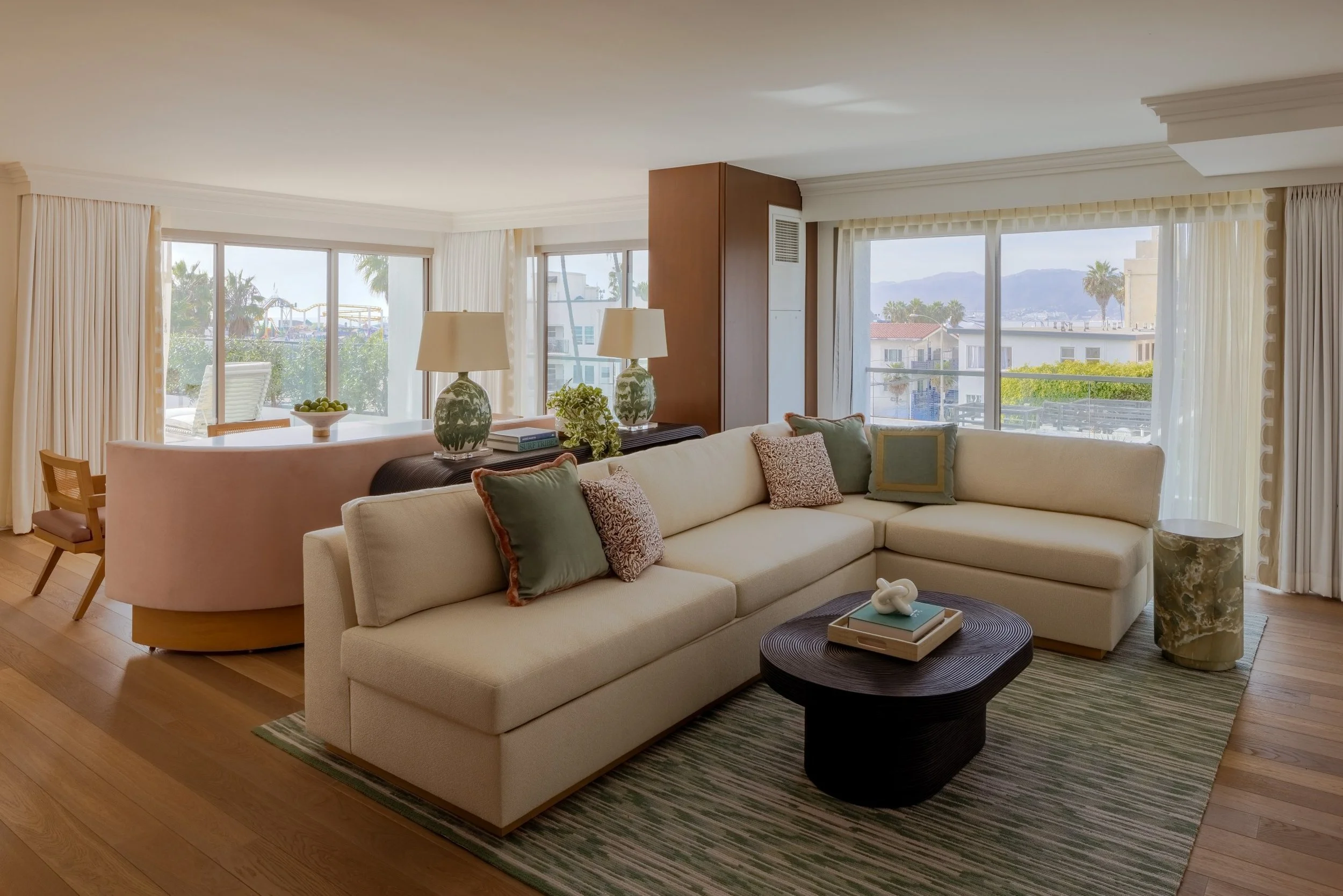 12-malibu-terrace-king-suite-living-room.jpg