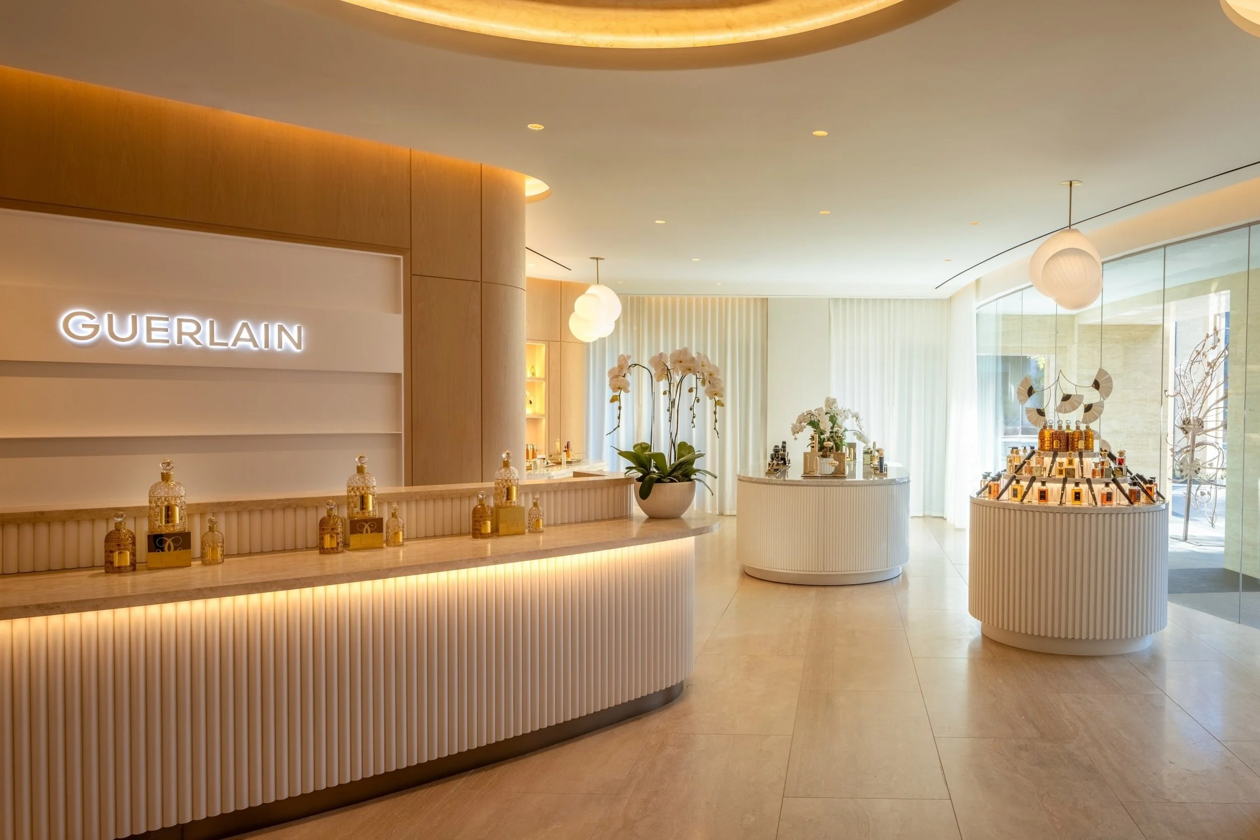 21-guerlain-wellness-spa-reception-and-boutique.jpg