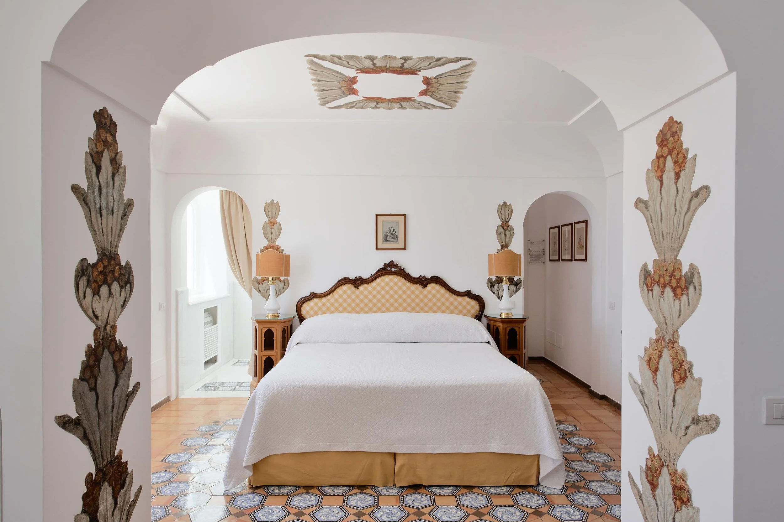 14-Junior-Suite-Superior-Sea-View-Bedroom.jpg