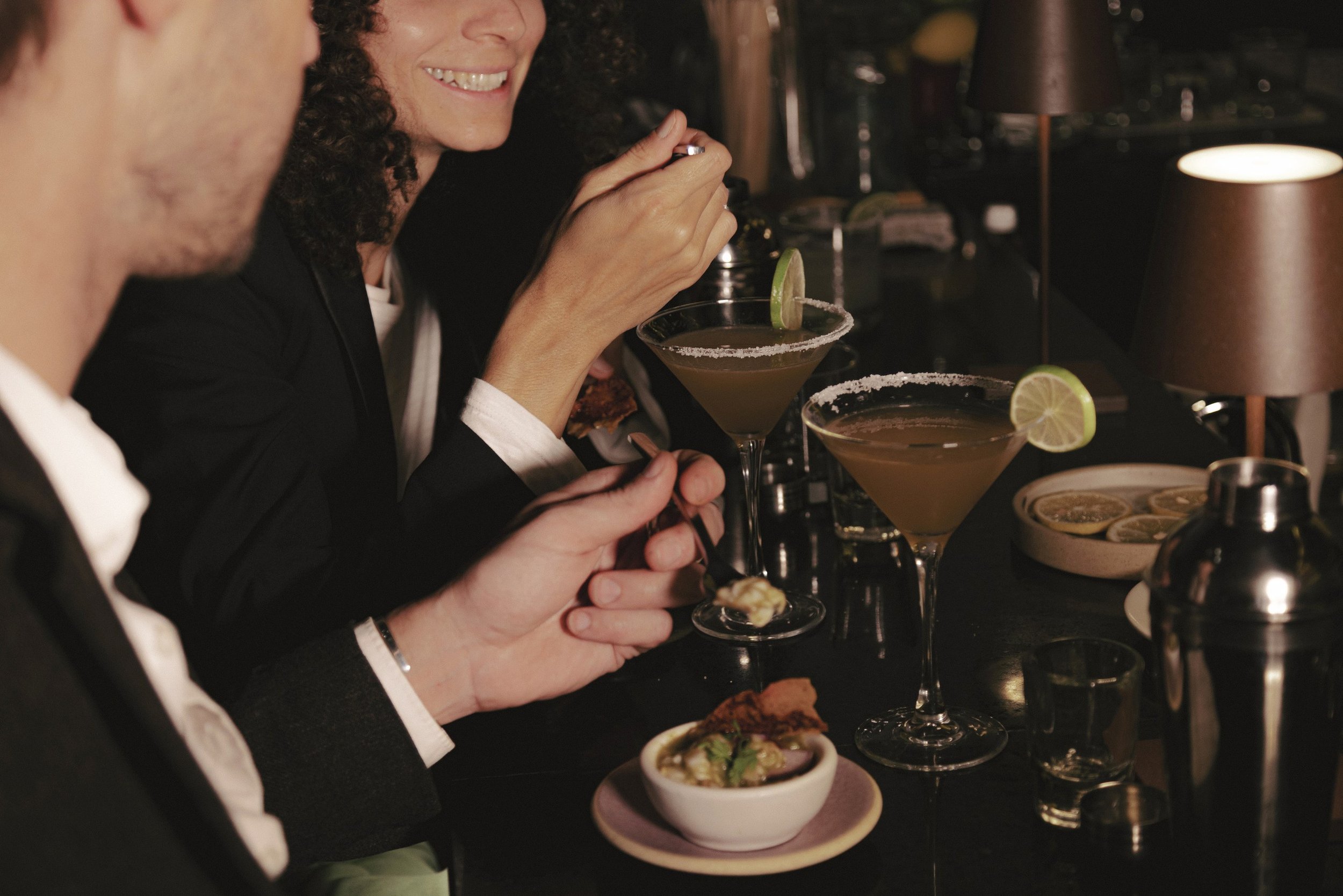 20-bar-azul-cocktail-lifestyle.jpg