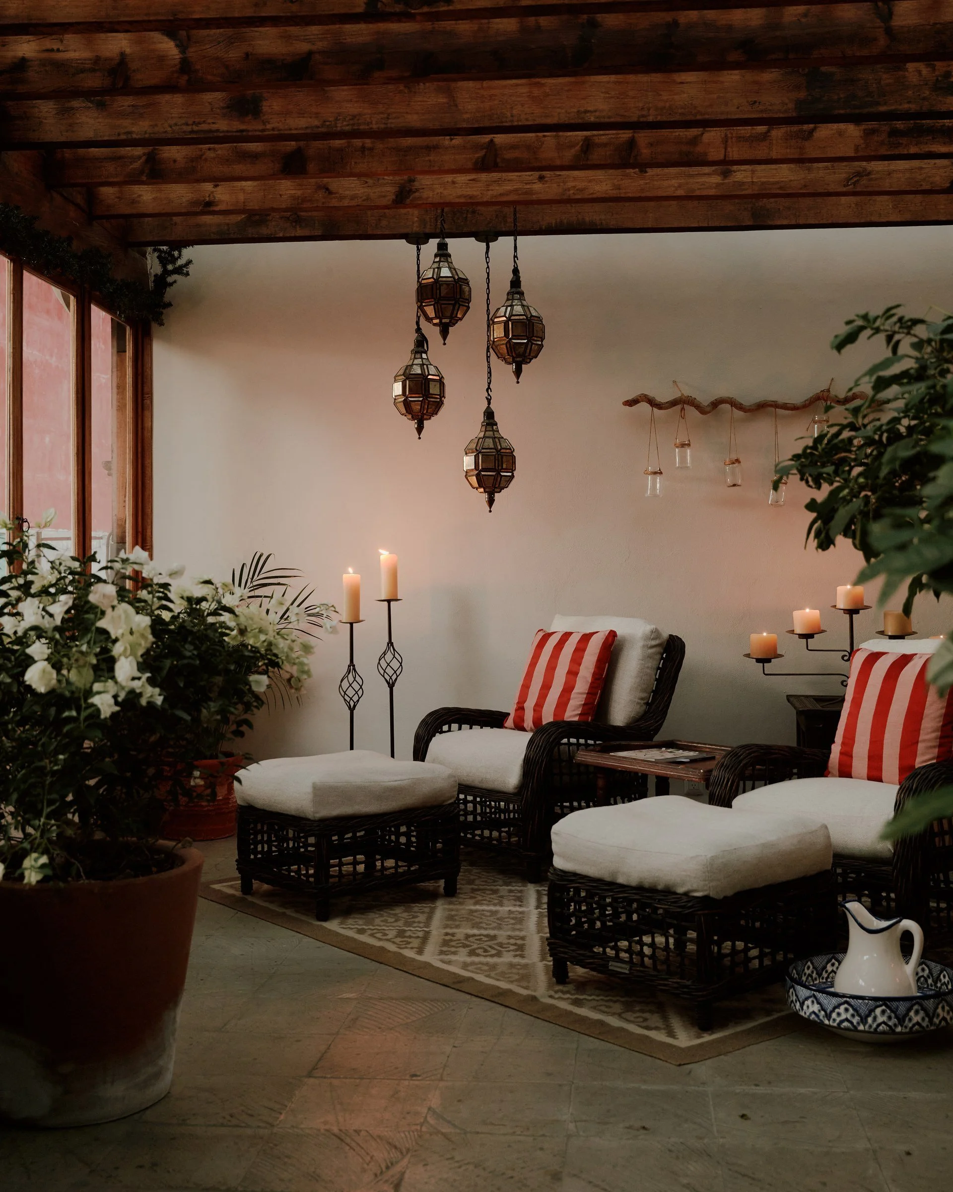 22-laja-spa-relaxation-seating.jpg