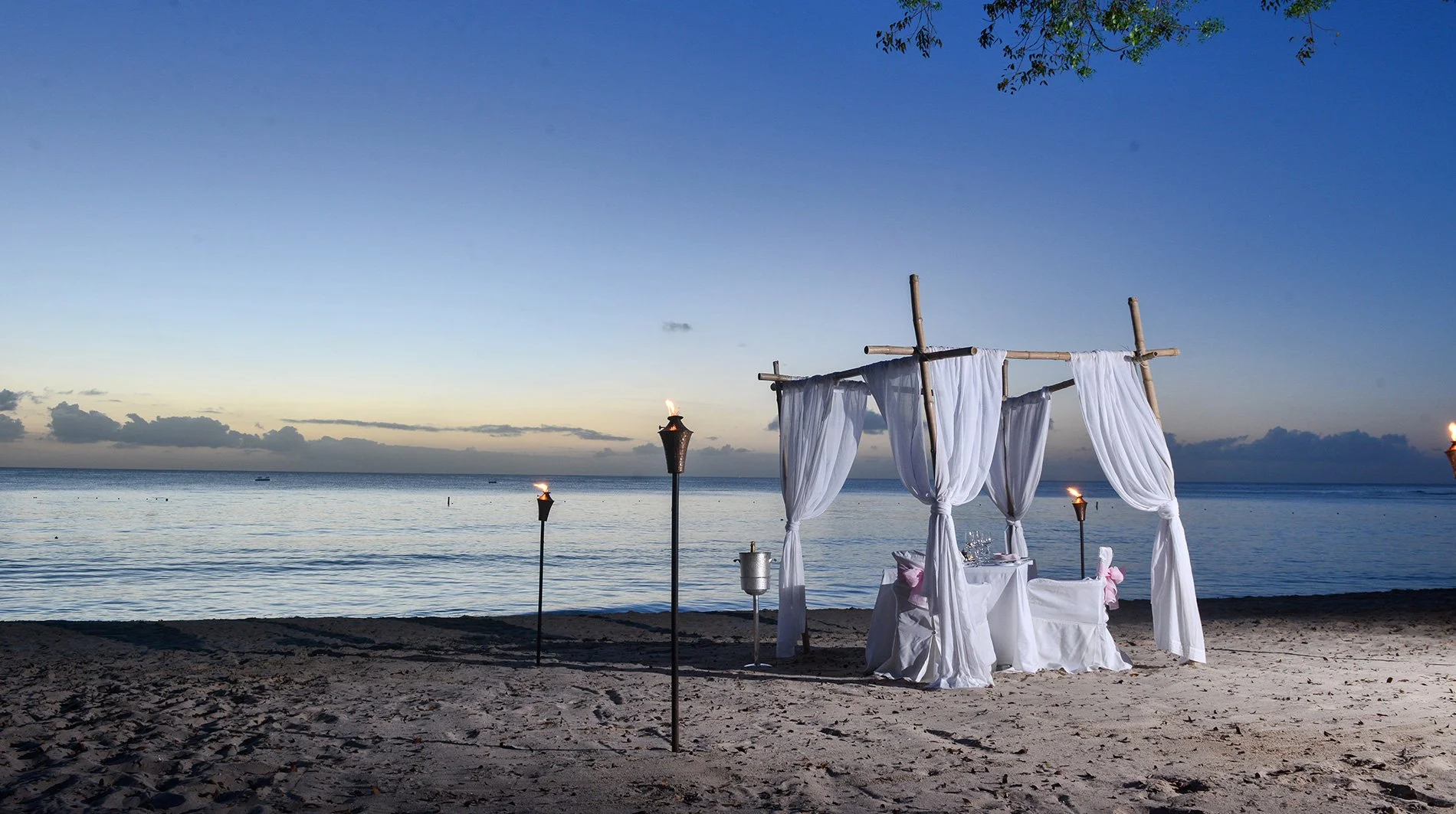 sandy-lane-hotel-private-beach-dinner.jpg