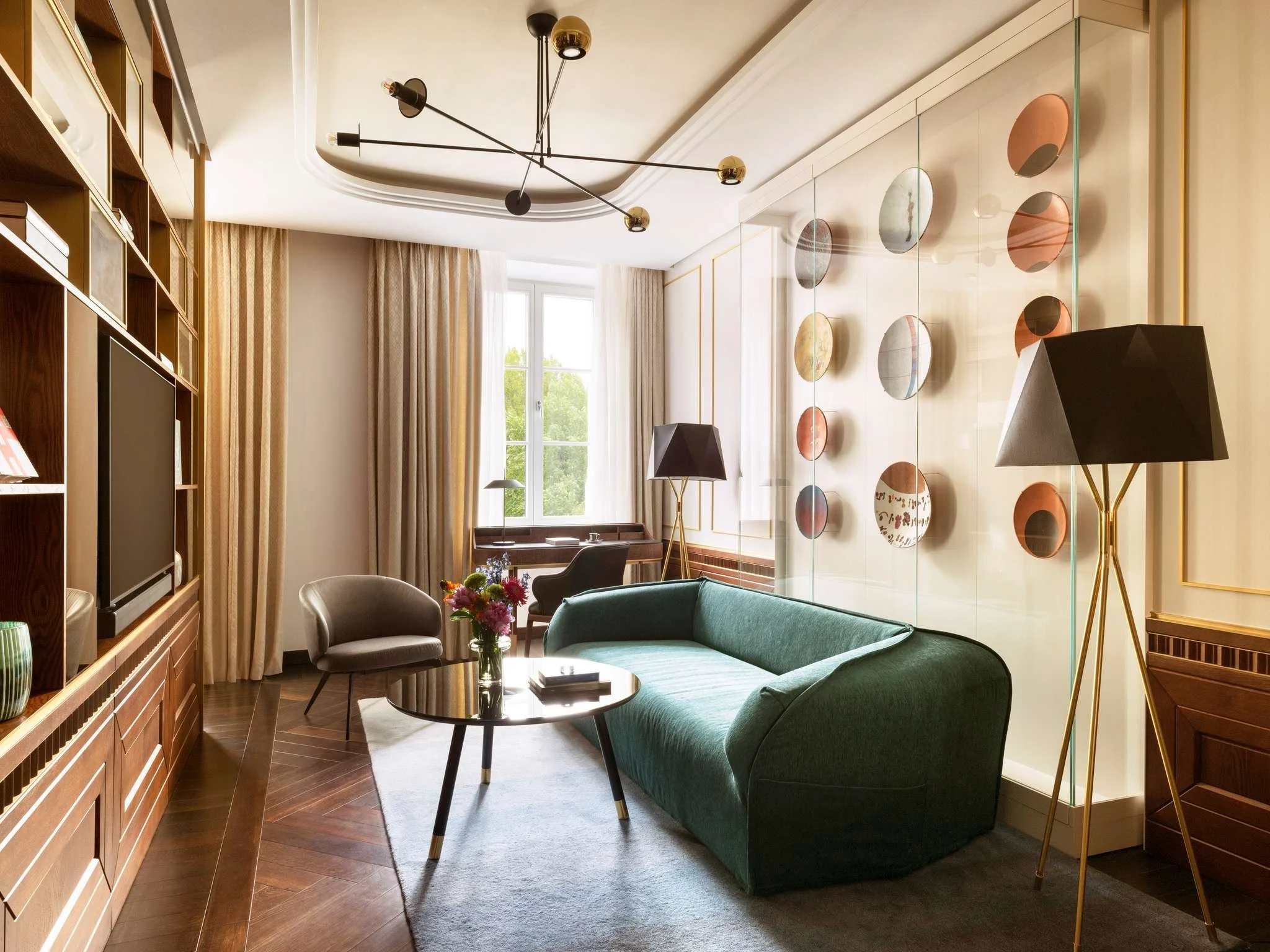 18-Raffles-Royal-Suite-Library-Seating.jpg