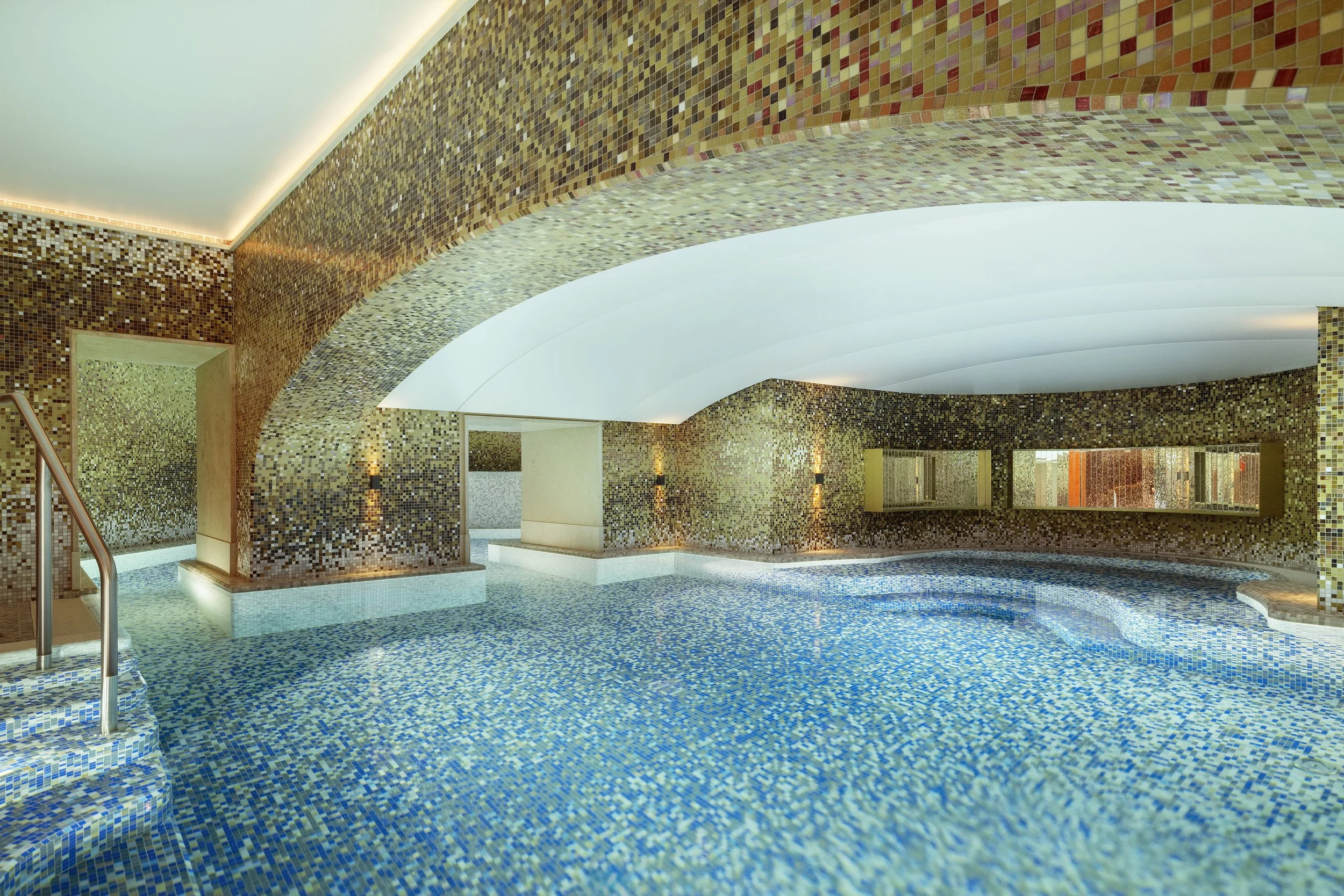 24-Raffles-Spa-Indoor-Pool.jpg