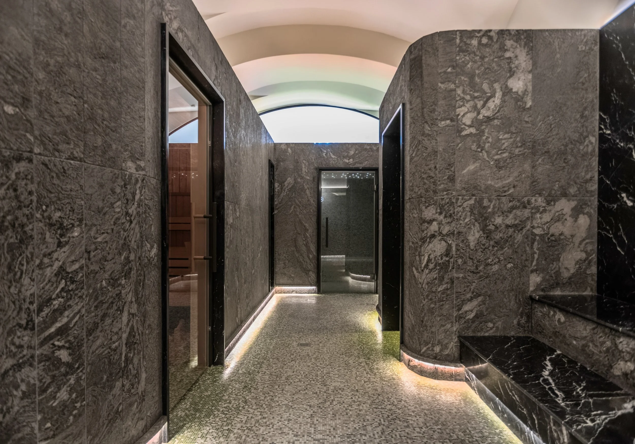 34-Raffles-Spa-Interior-Corridor.jpg