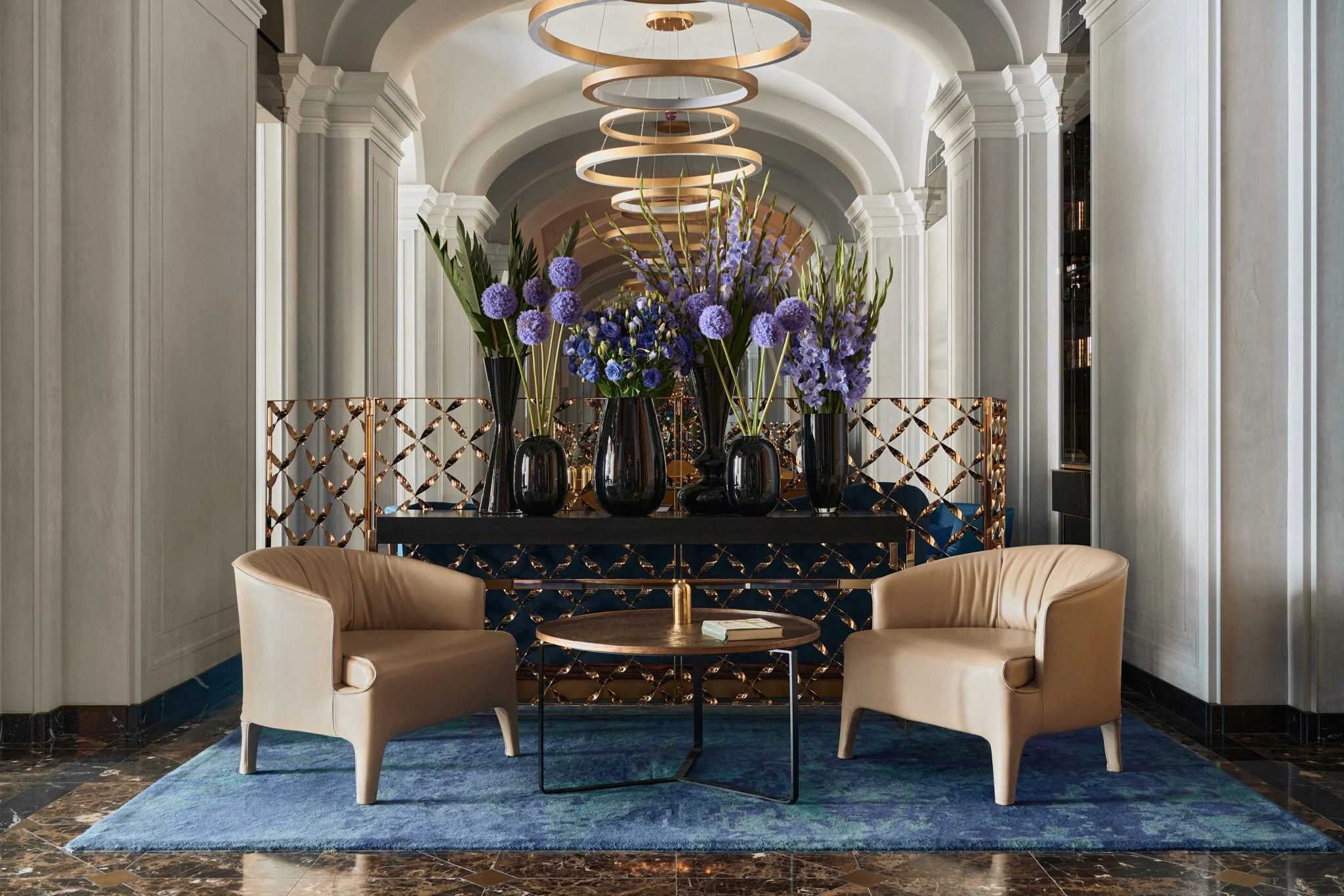 38-Hotel-Lobby-Floral-Centerpiece.jpg
