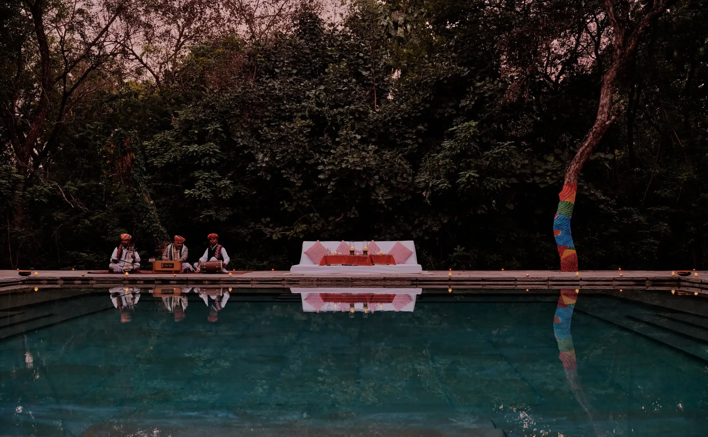 Aman-i-Khas, India - Experience, Pool Dinner with Musicians 2.webp
