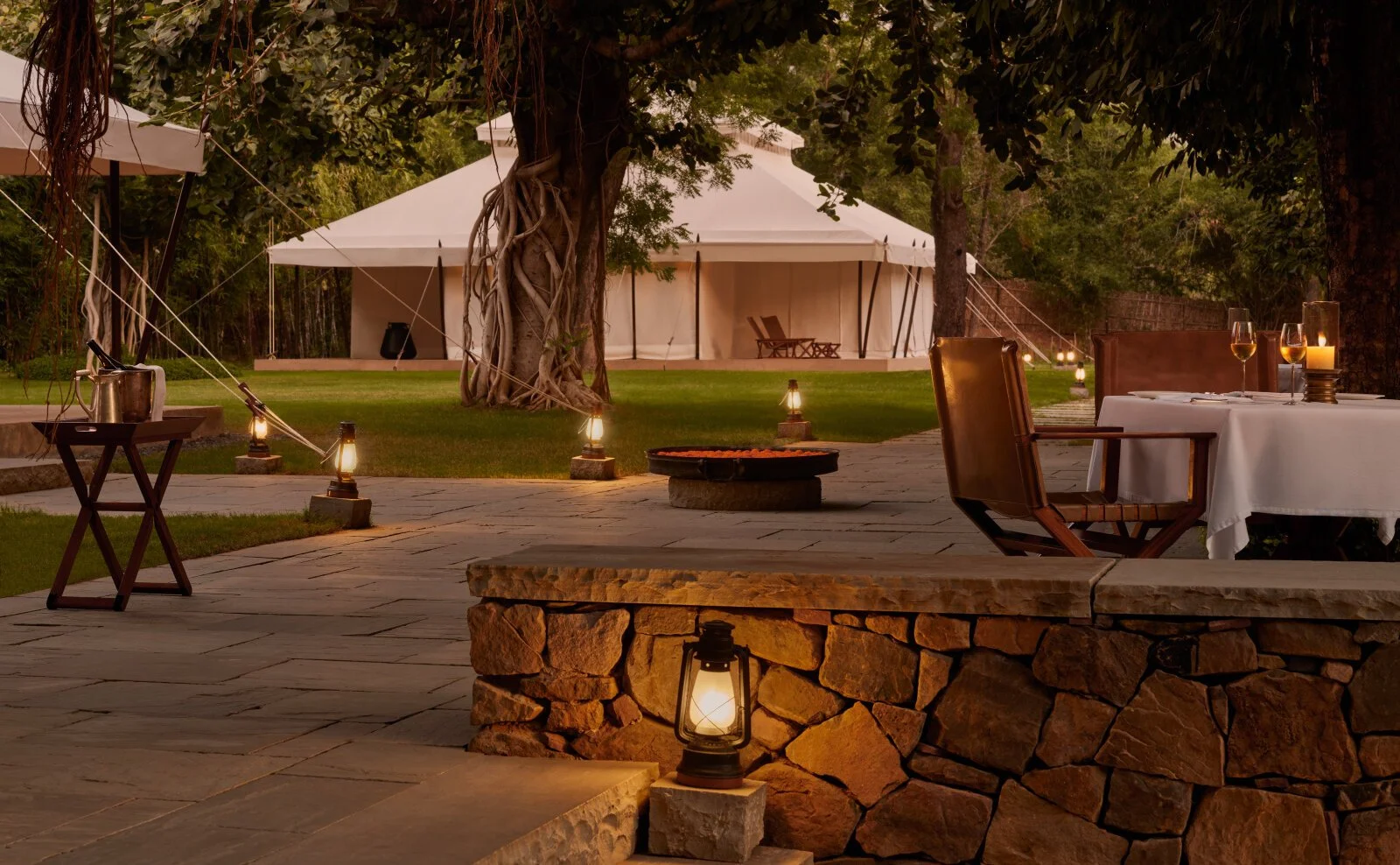 aman-i-khas_india-views_tent_exterior.jpg