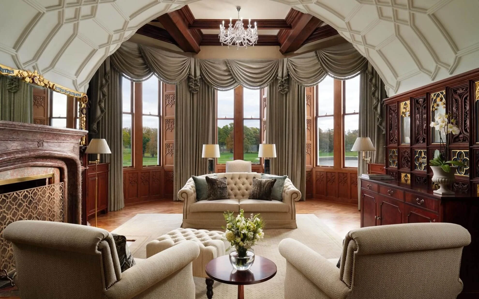 17-Lady-Caroline-Signature-Suite-Sitting-Room.jpg