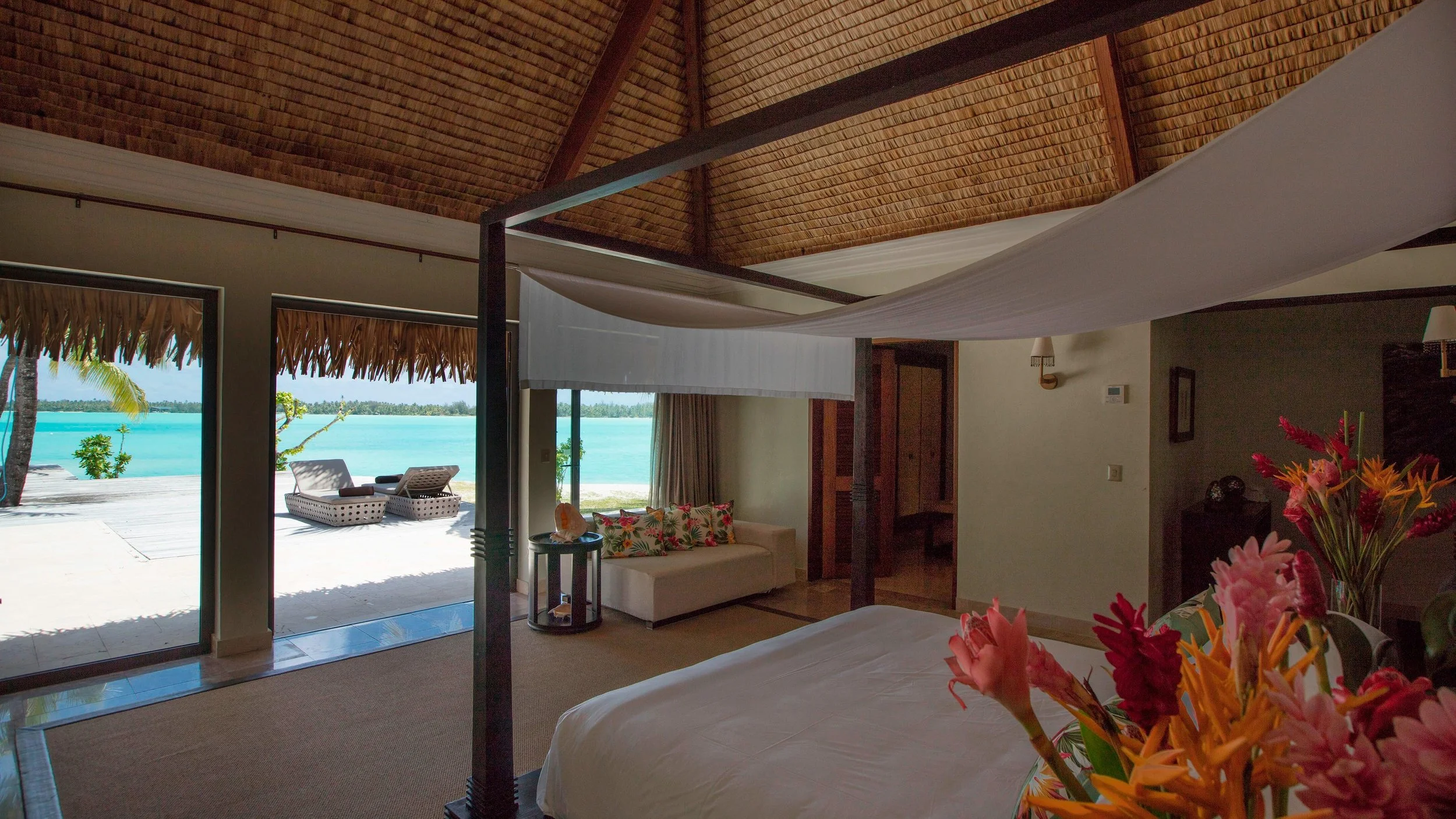 09-St-Regis-Bora-Bora-Royal-Estate-Villa-Master-Bedroom.jpg