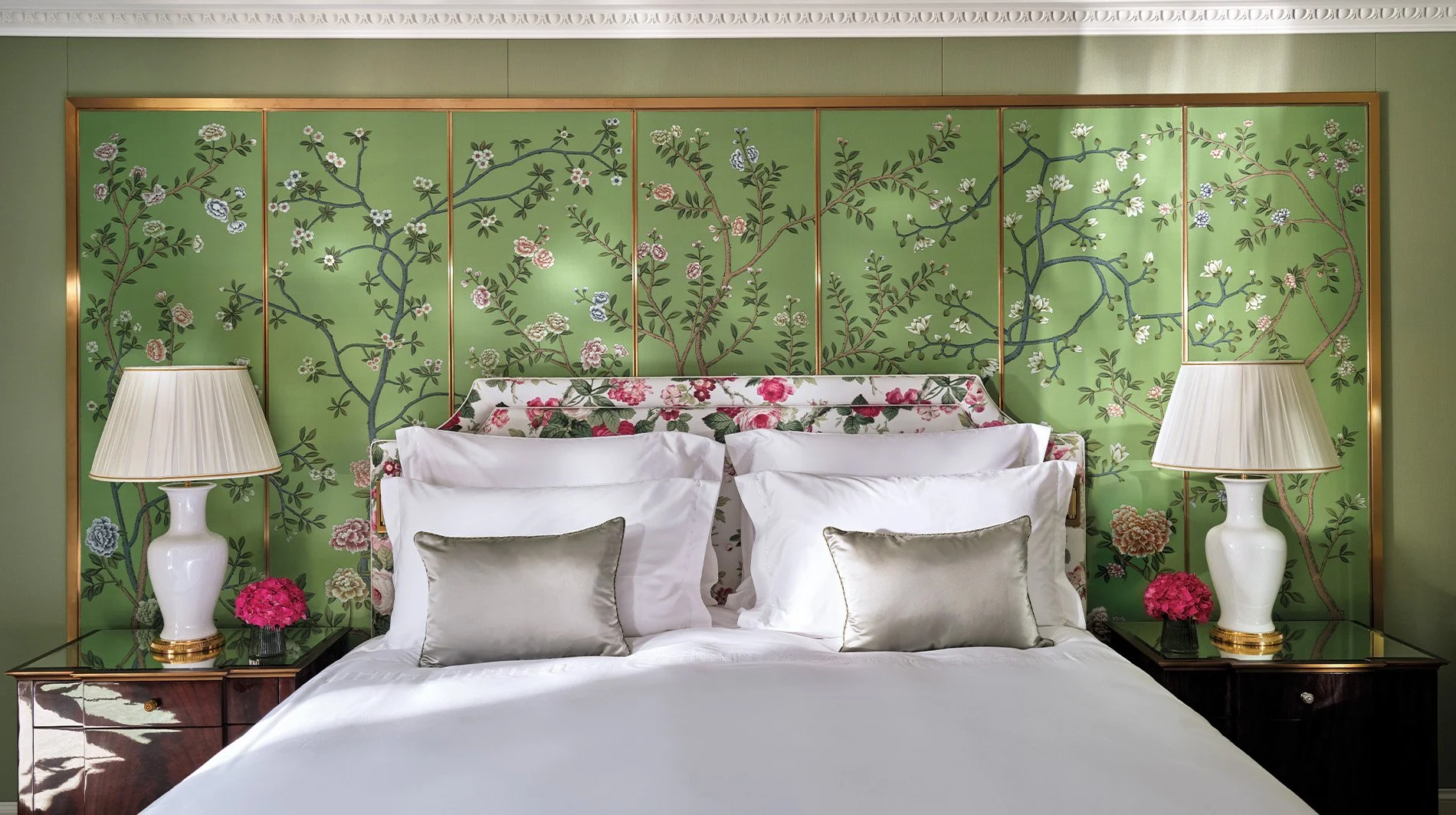 the-dorchester-Belgravia-Suite_.jpg