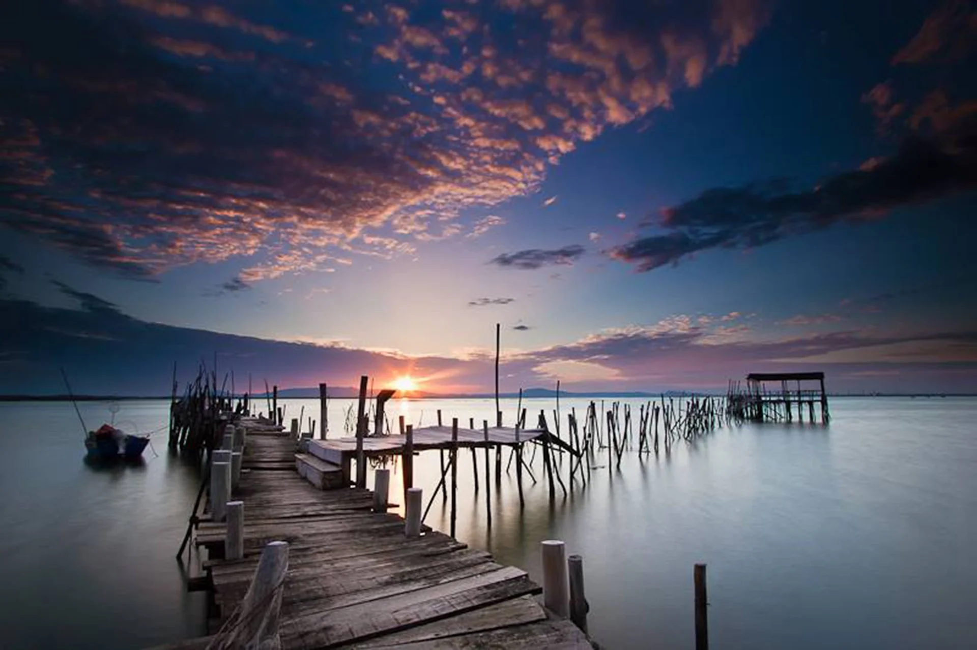 07-Carrasqueira-Stilt-Harbor-at-Sunset.jpg