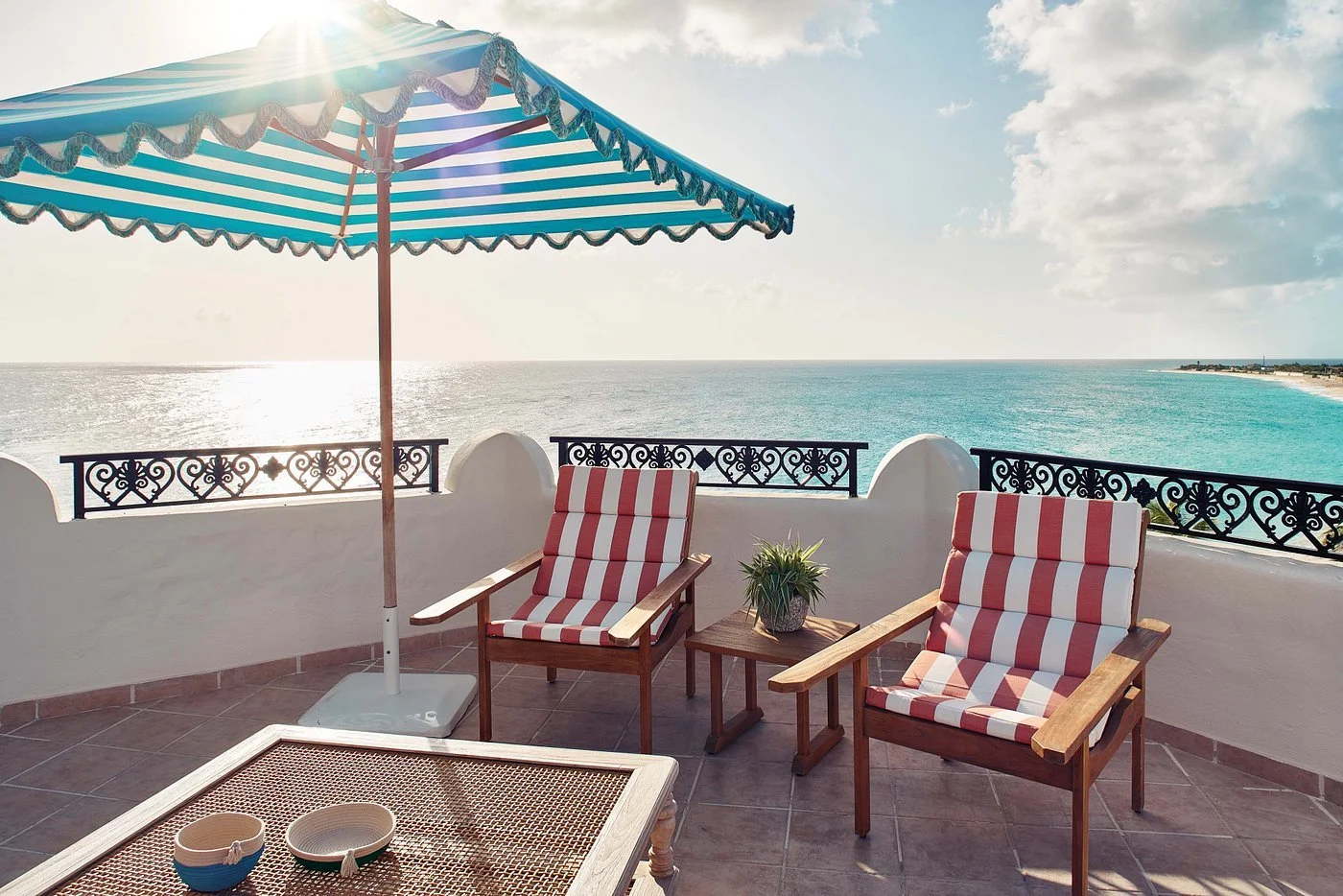 specialty-suite-terrace.jpg