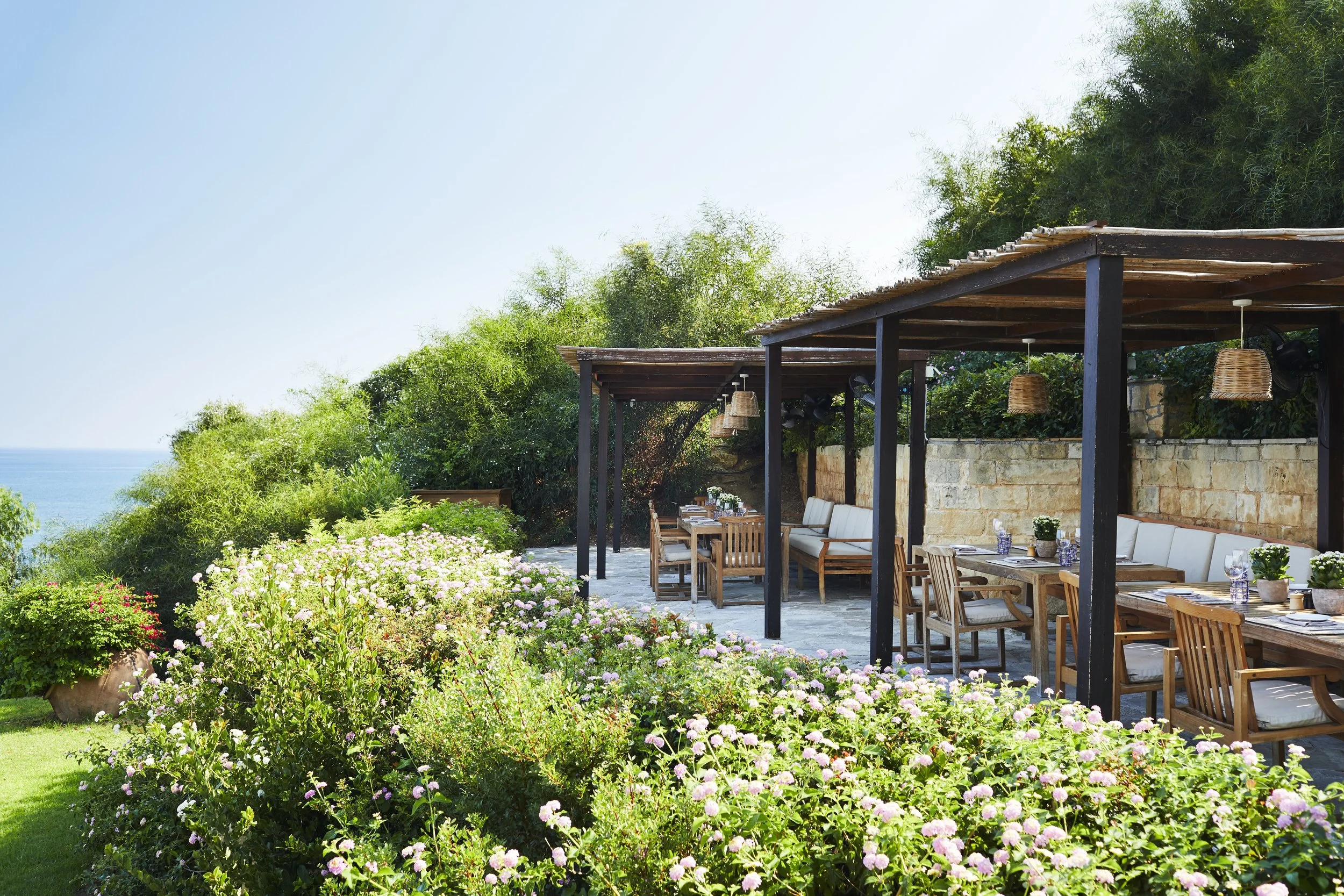 05-Anassa-Pelagos-Terrace-and-Gardens.jpg