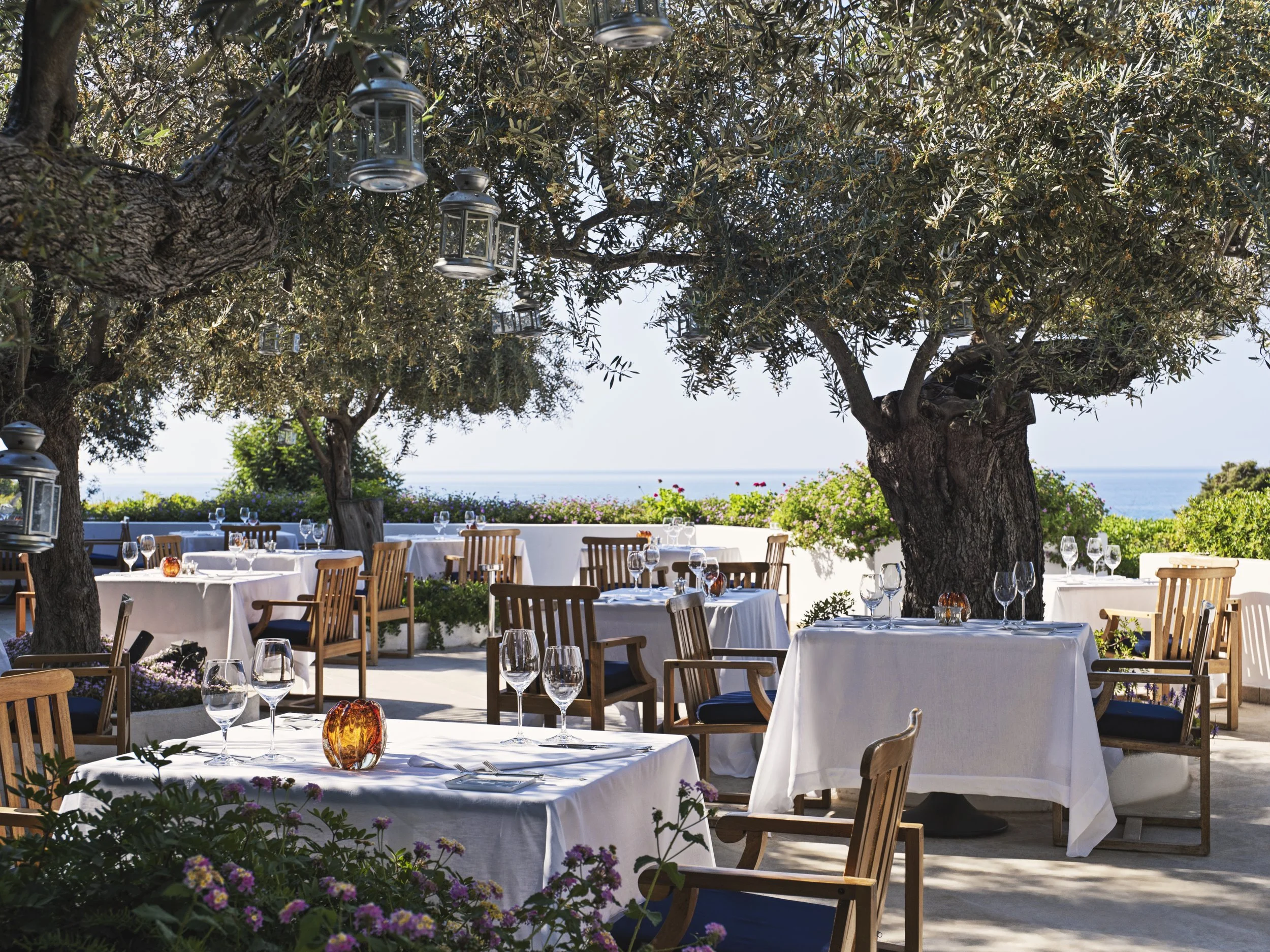 05-Anassa-Helios-Terrace-and-Sea-View.jpg