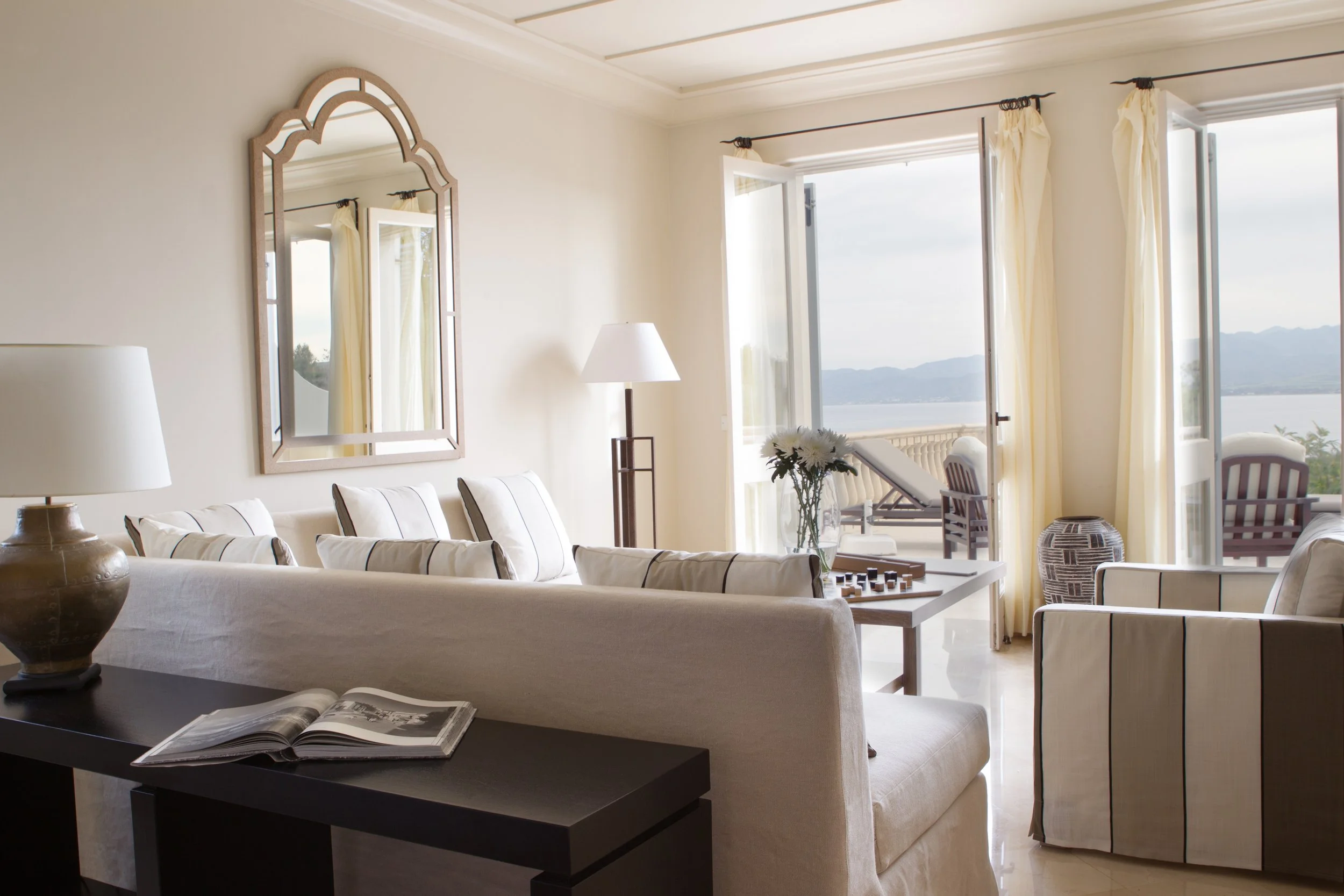 14-Anassa-Suite-Living-Room-Sea-View-Category-Unspecified.jpg