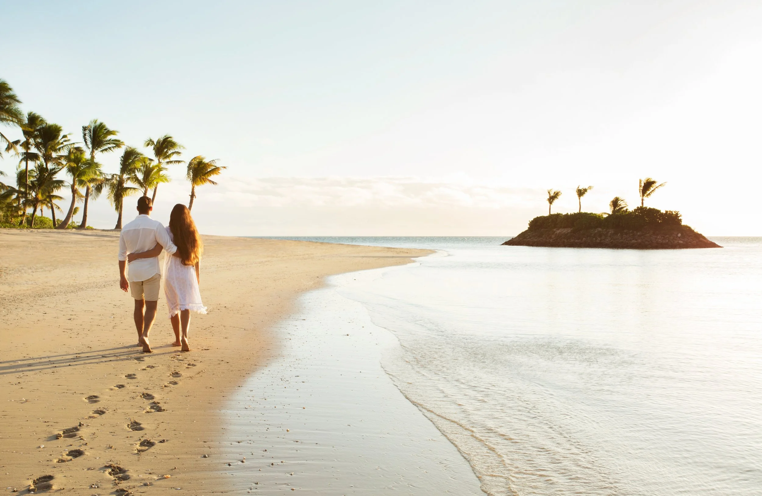 062-Lifestyle-romantic-beach.jpg