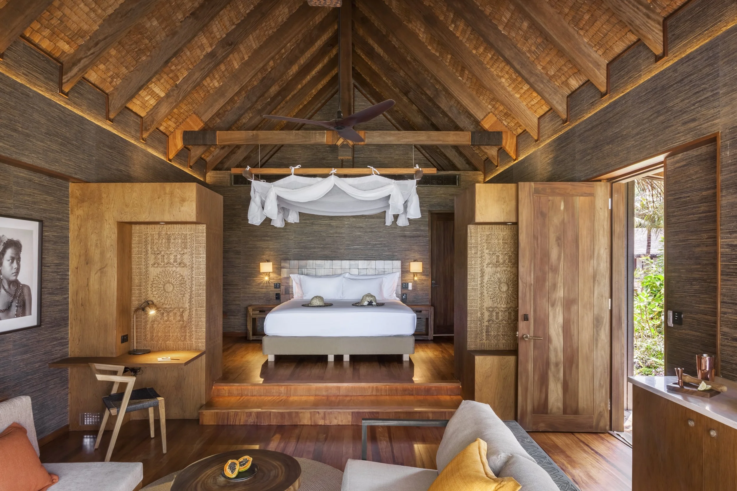 076-4-Beachfront-Pool-Villa-bedroom.jpg