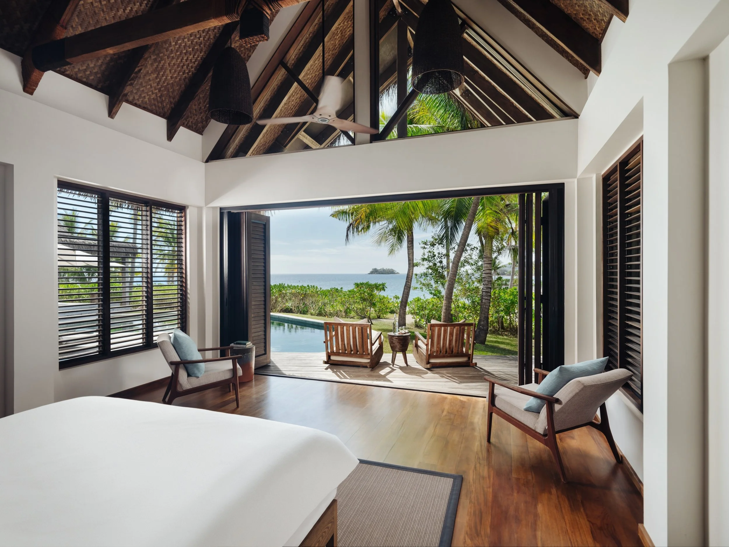 115-Five-Bedroom-Beachfront-Pool-Retreat-Bedroom.jpg