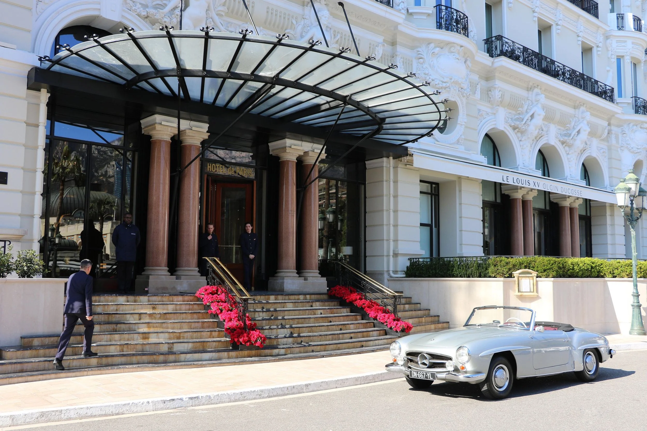 01-Hotel-Entrance-and-Facade.jpg