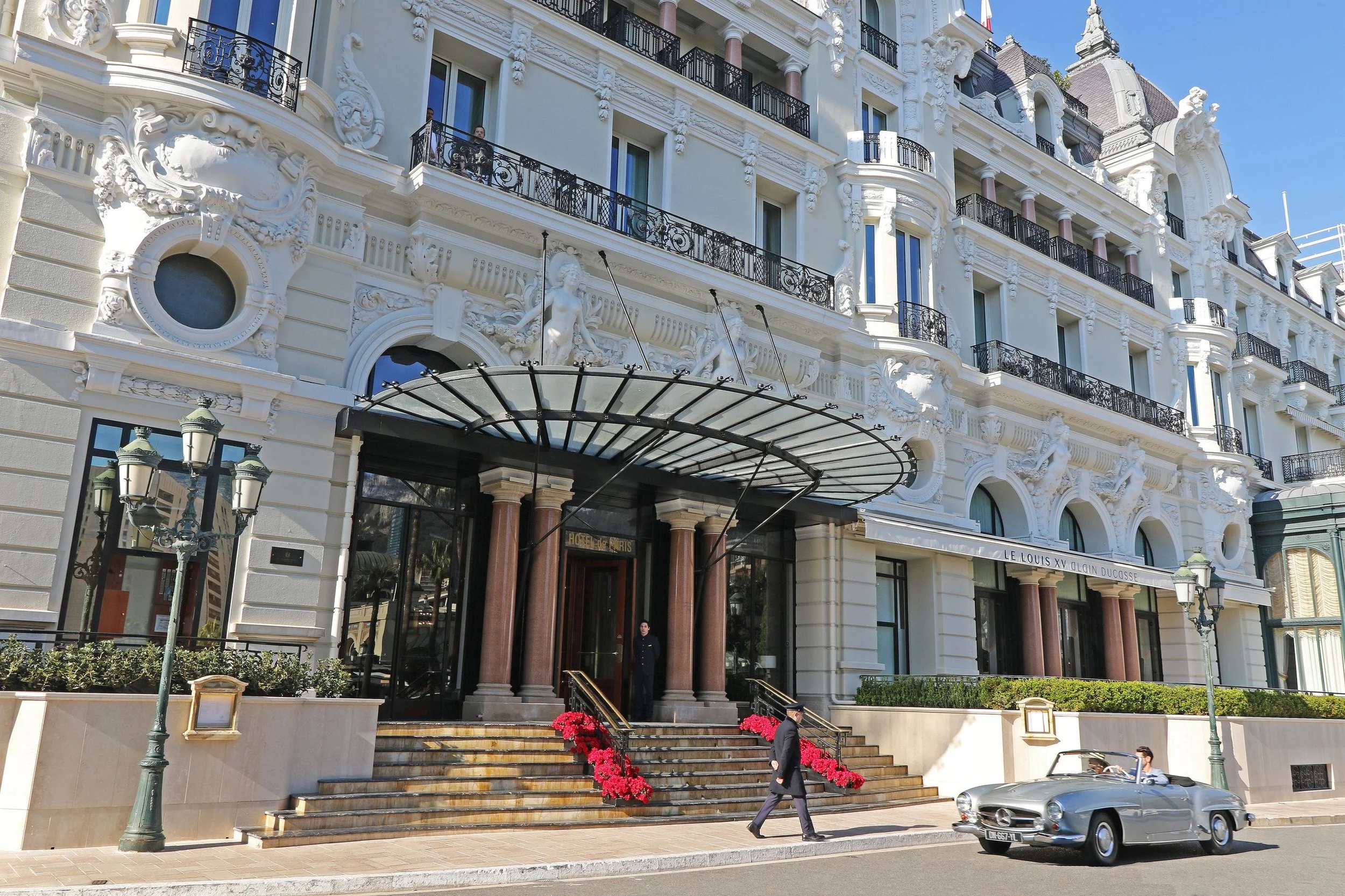 02-Hotel-Facade-on-Casino-Square.jpg