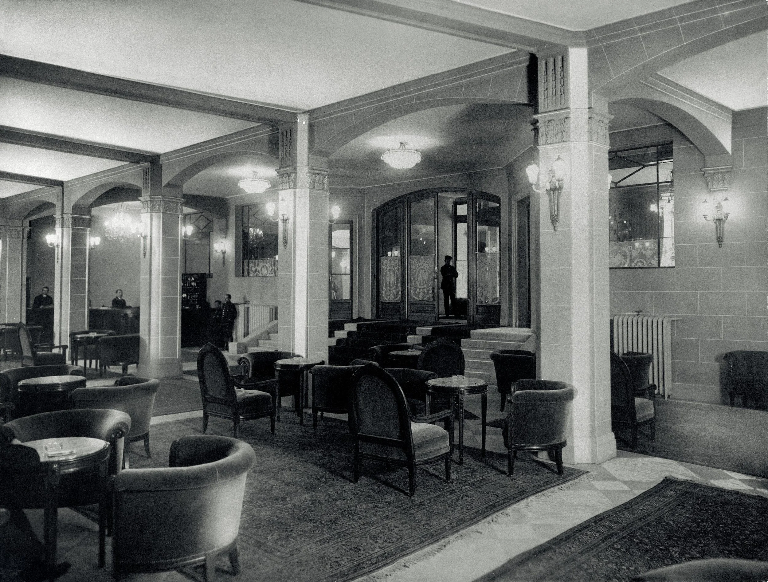 Historic-Bar-1960-Archive.jpg