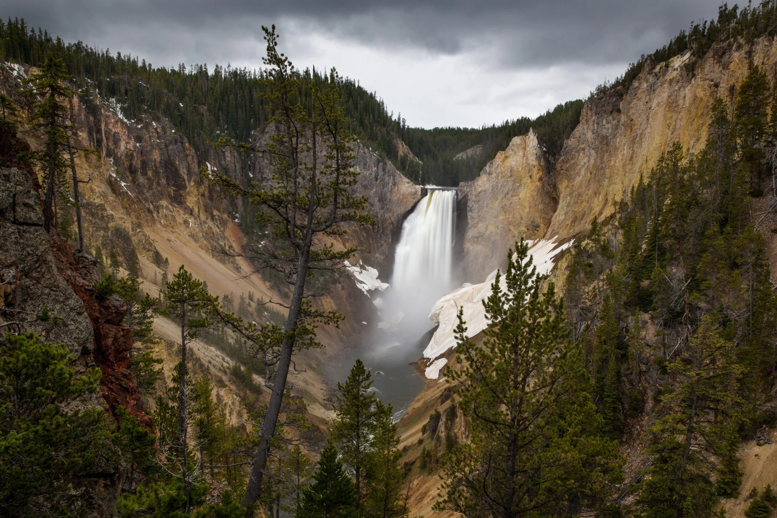 133-Yellowstone-Canyon-Waterfall.jpg