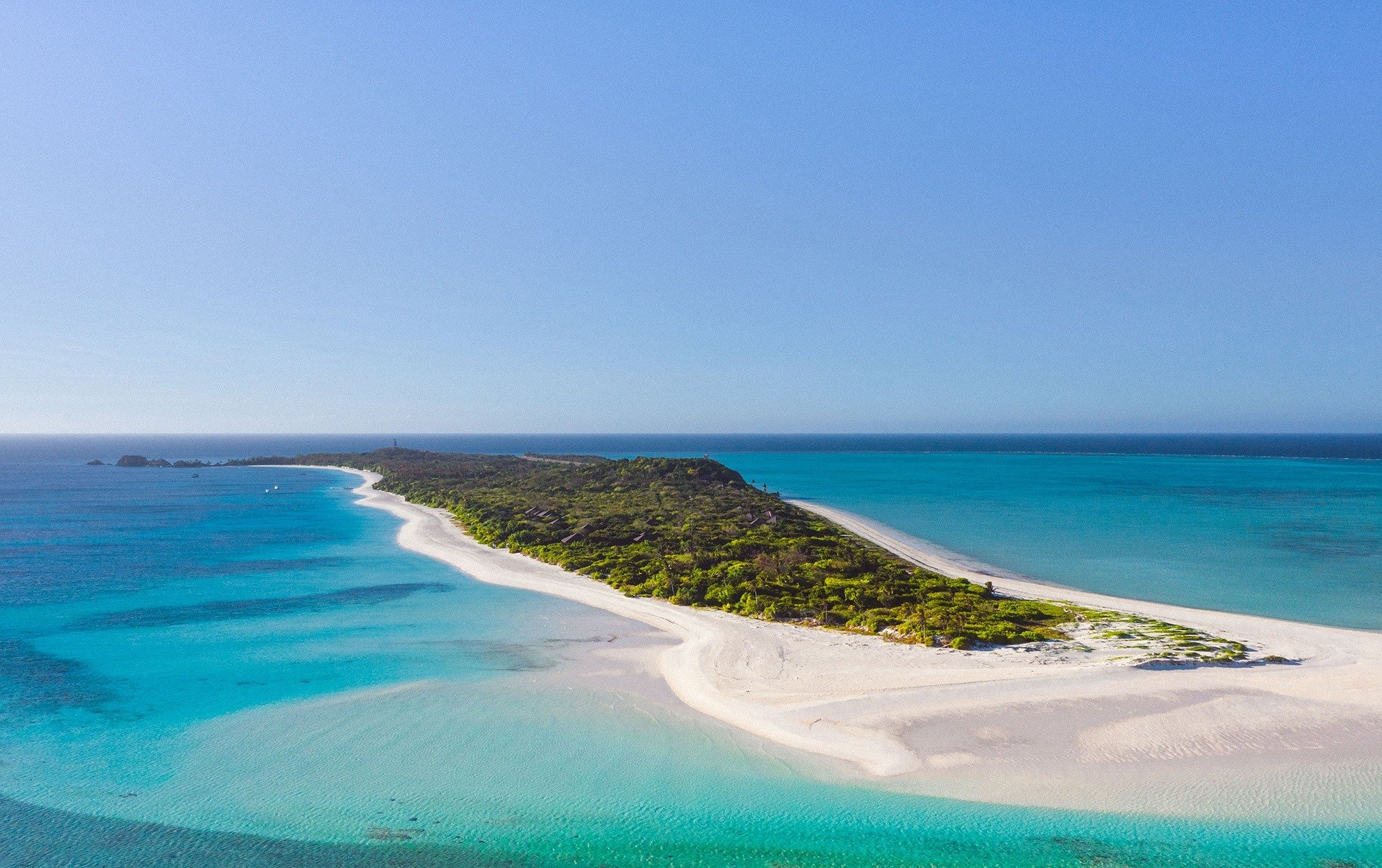 027-Pamalican-Island-Aerial.jpg