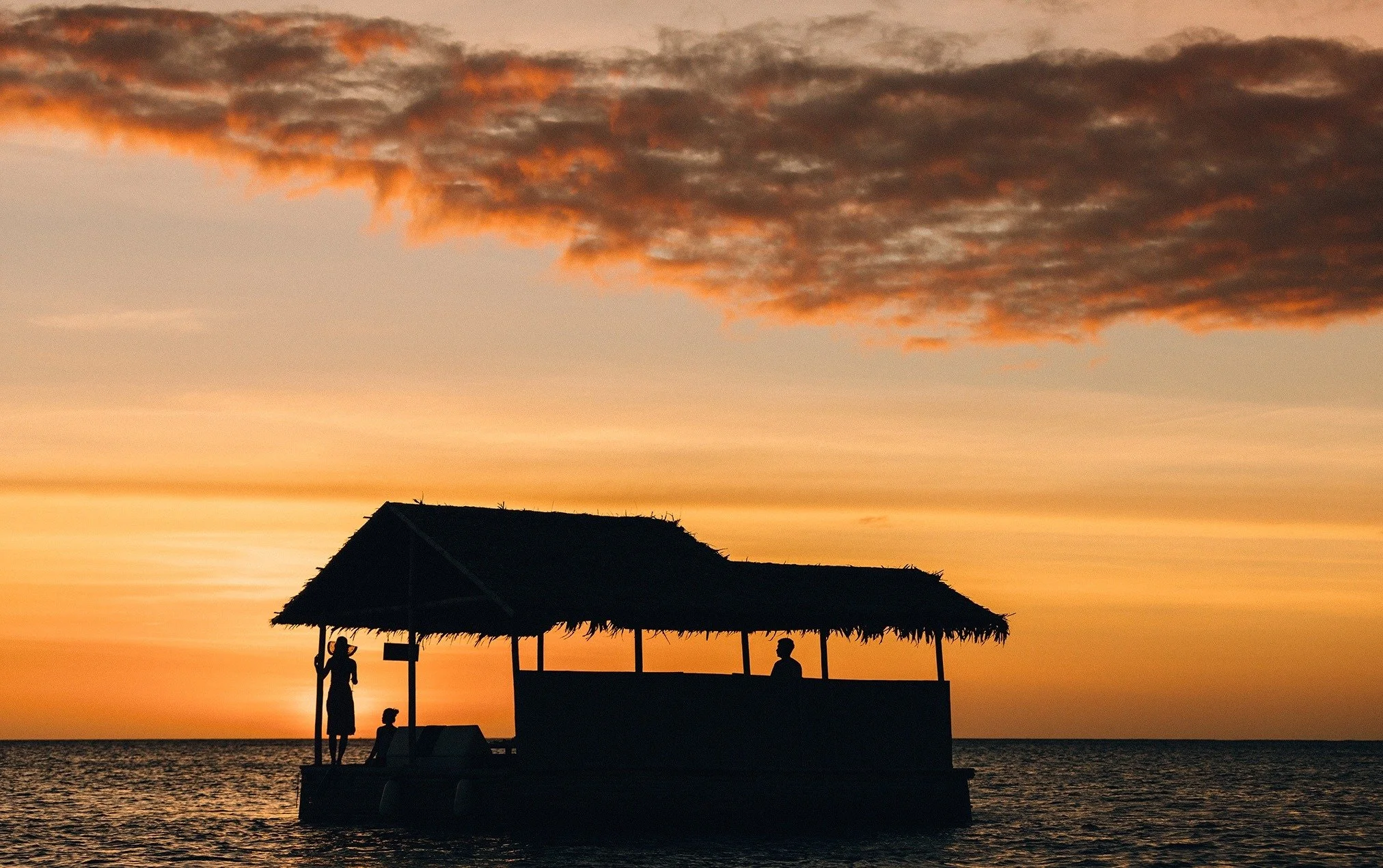 048-Kawayan-Bar-at-Sunset.jpg