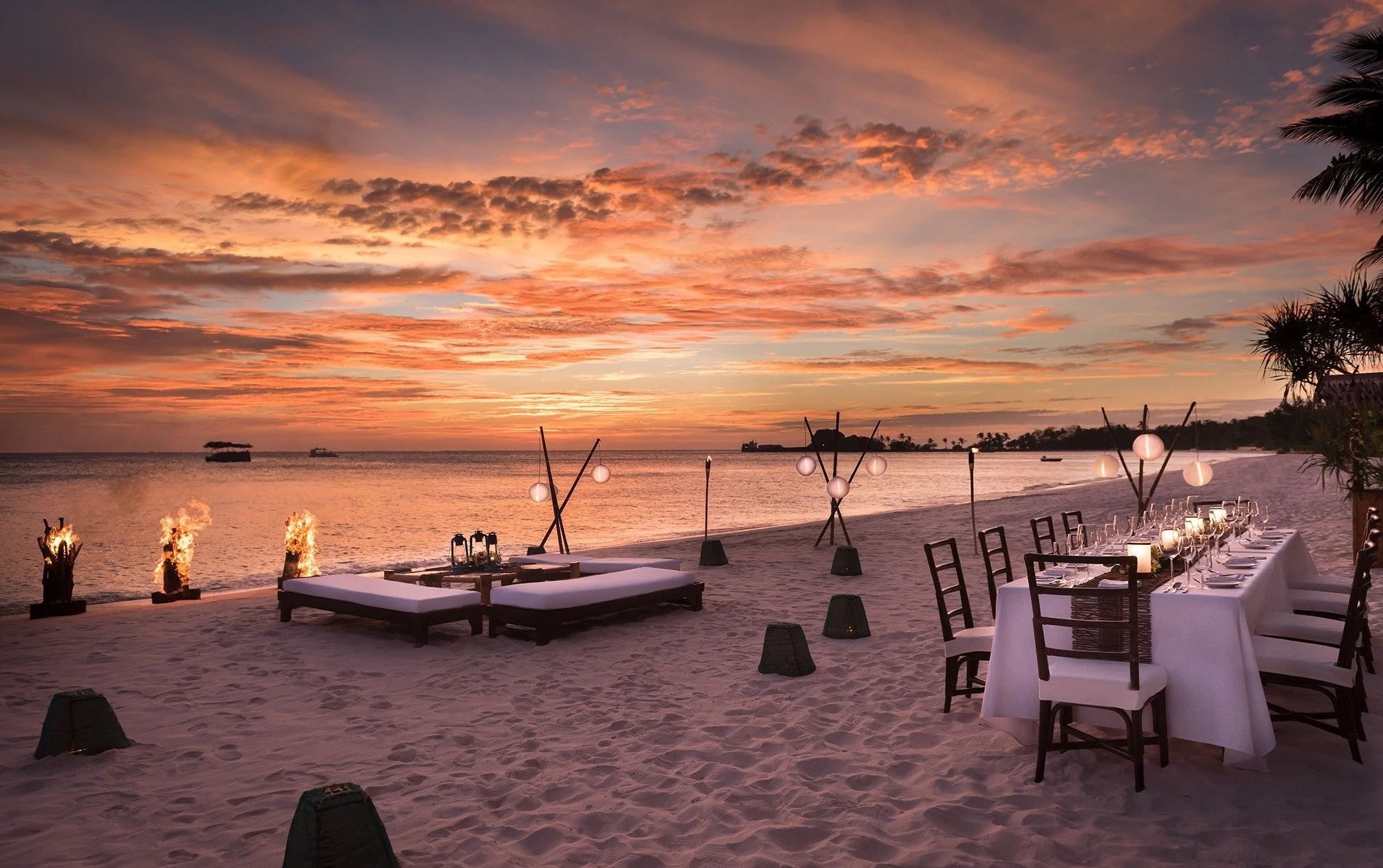 071-Private-Beach-Dining.jpg