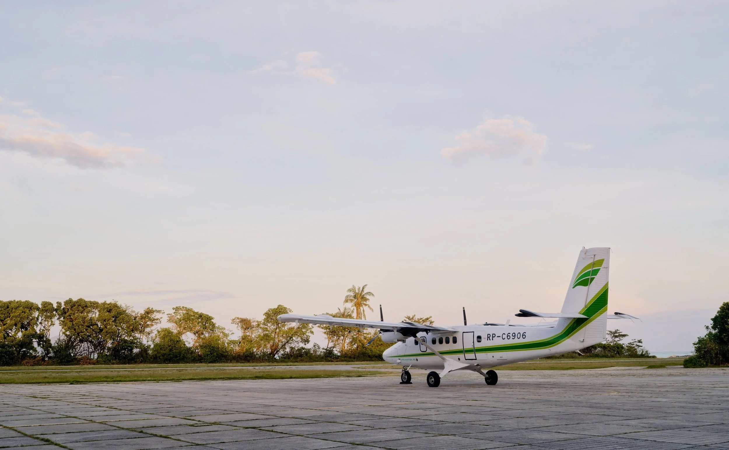 259-Resort-Aircraft.jpg