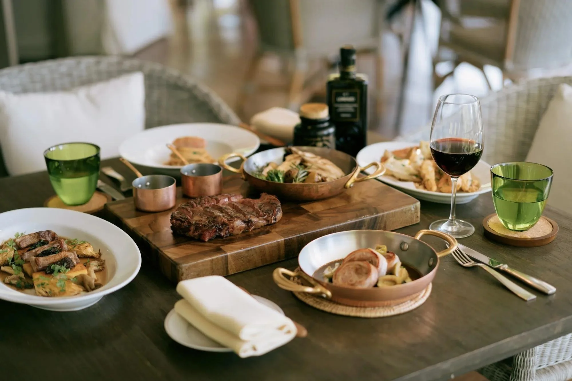 080-Resort-Dining-Selection.jpg
