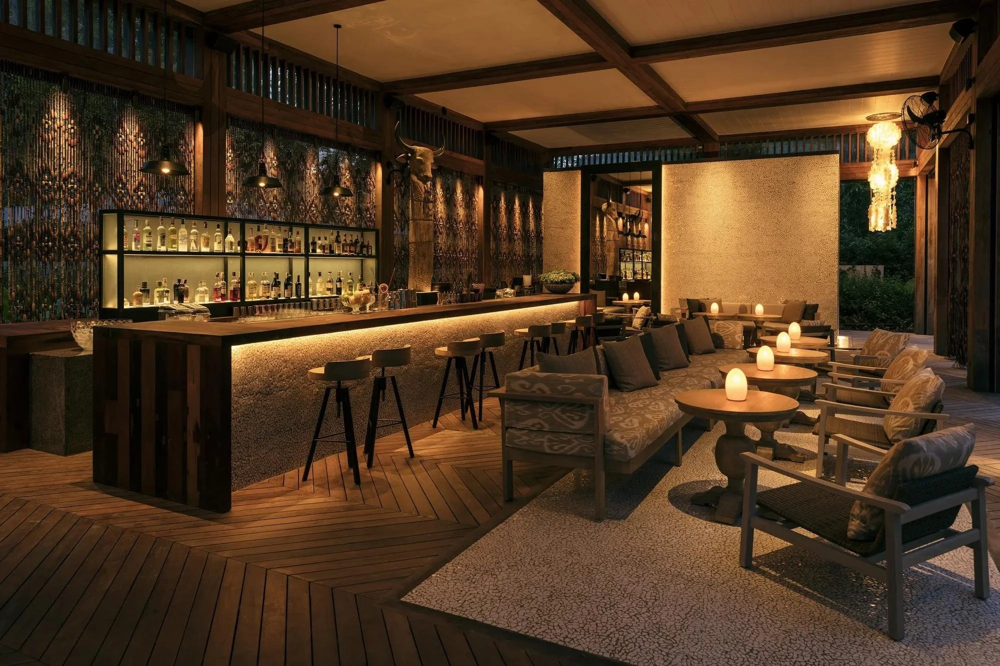 088-Mai-Bar.jpg