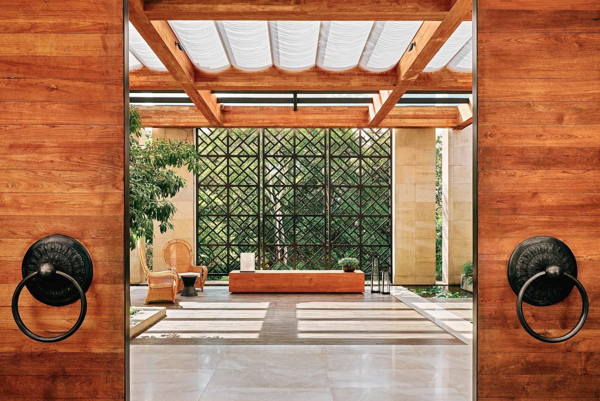 161-Resort-Arrival-Architecture.jpg