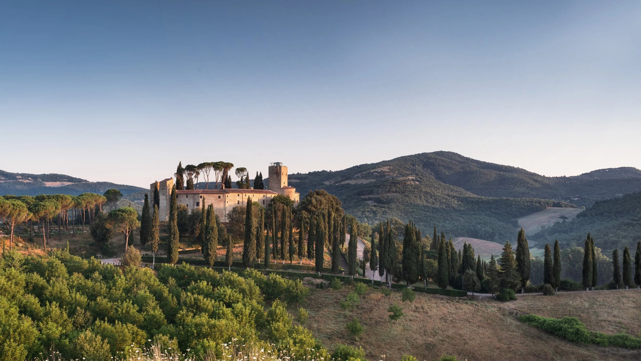 029-Castle-and-Umbrian-Hills.jpg