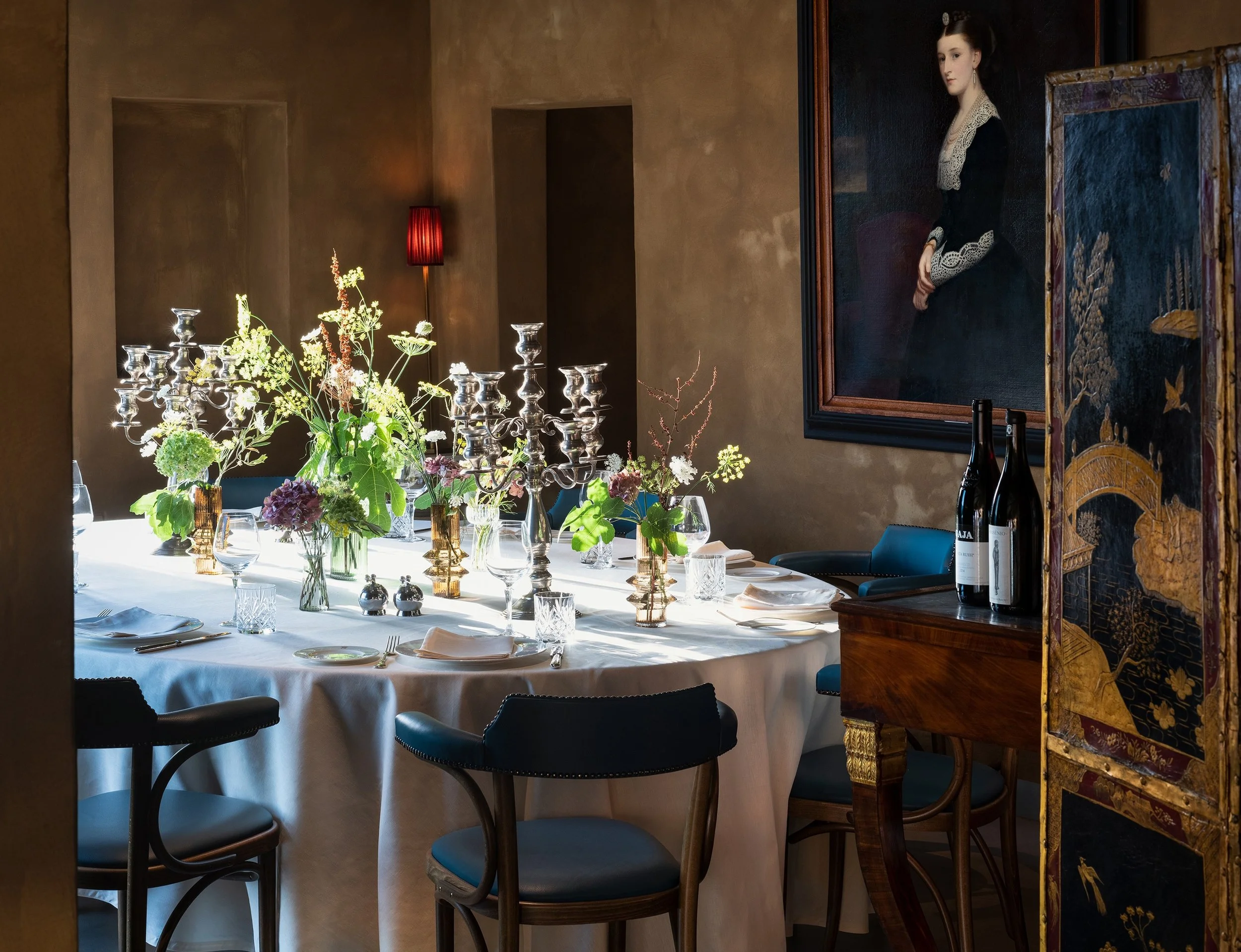 334-Private-Dining-Table-at-the-Castle.jpg