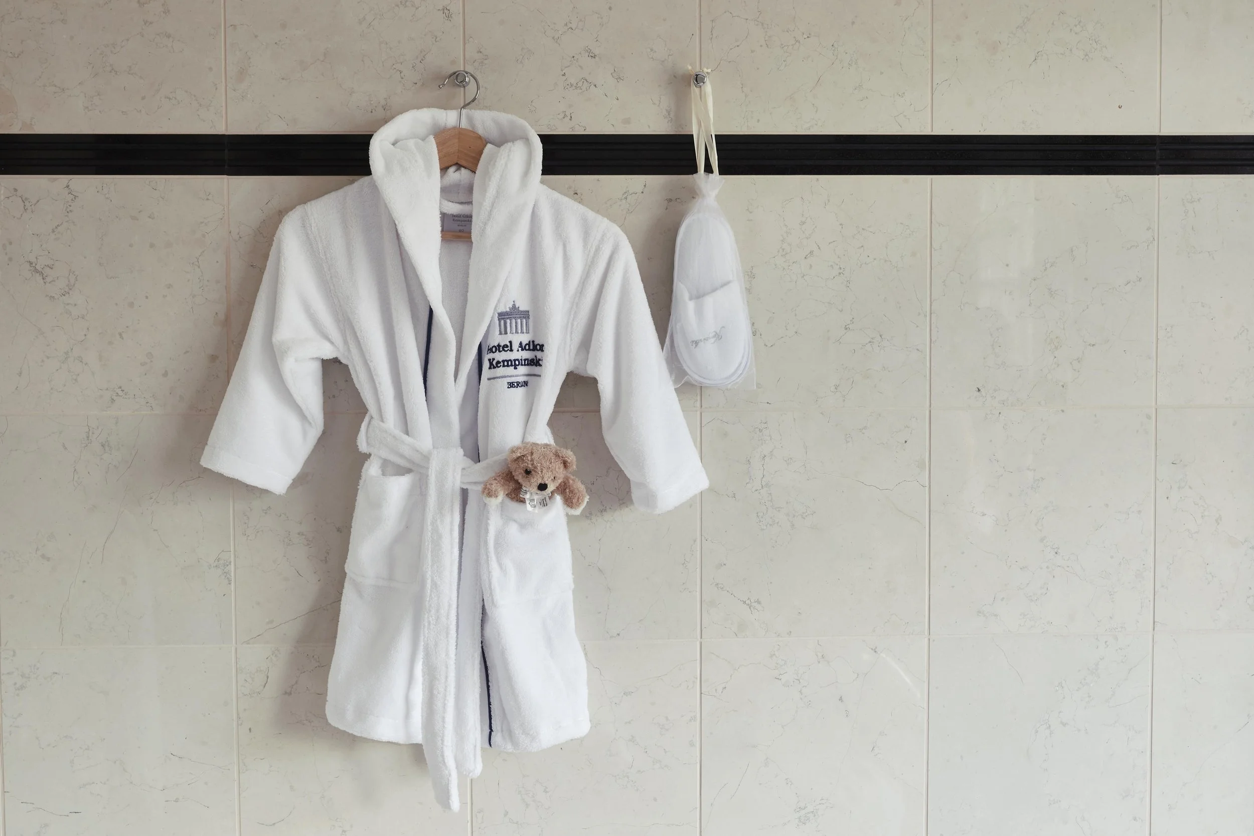 080-Childrens-Bathrobe-Amenity.jpg