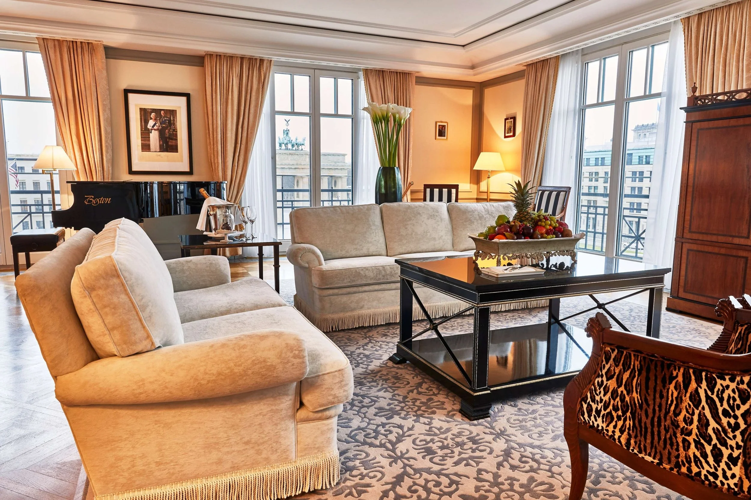 143-Royal-Suite-Living-Room.jpg