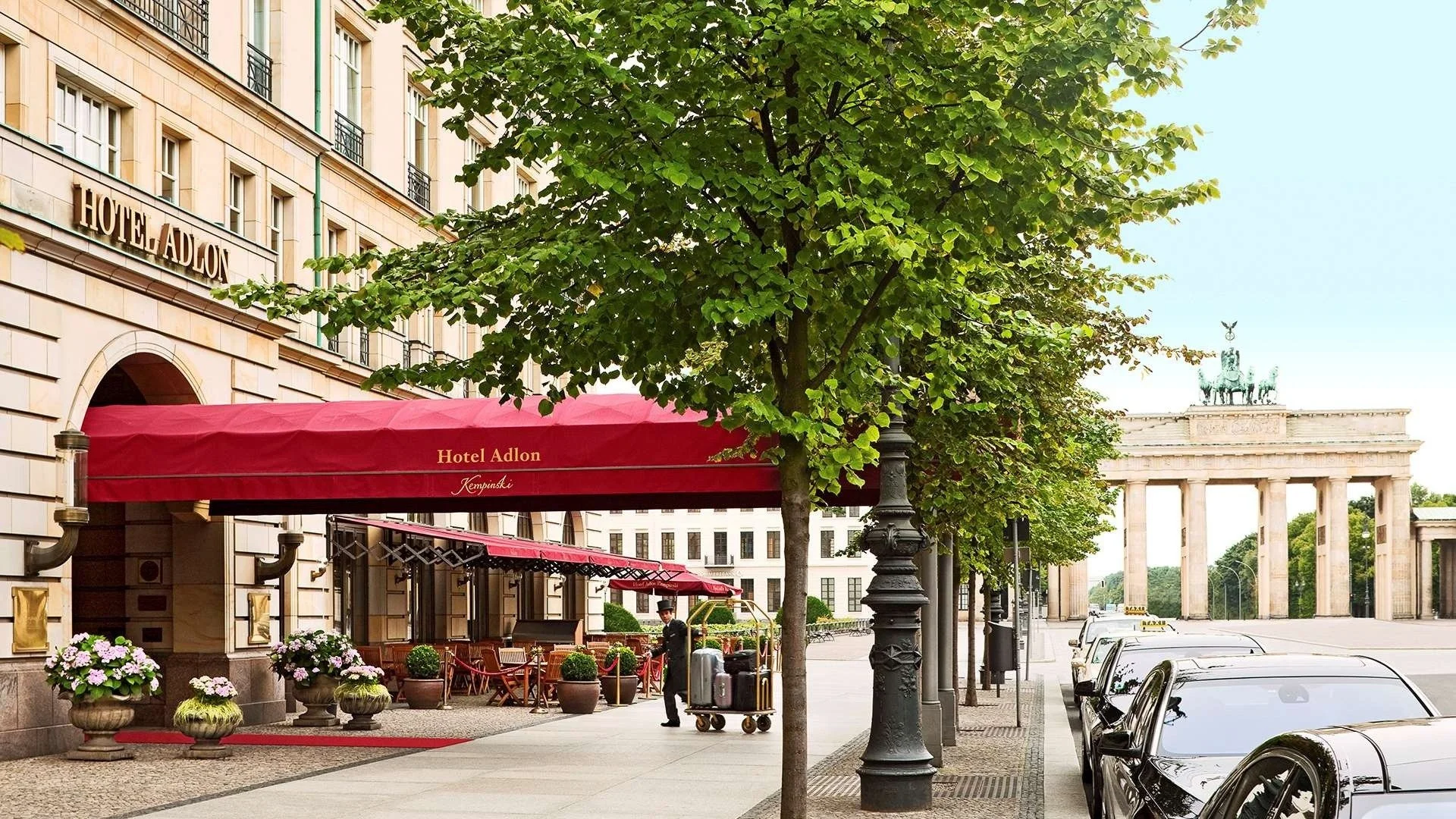 154-Hotel-Entrance-and-Terrace.jpg