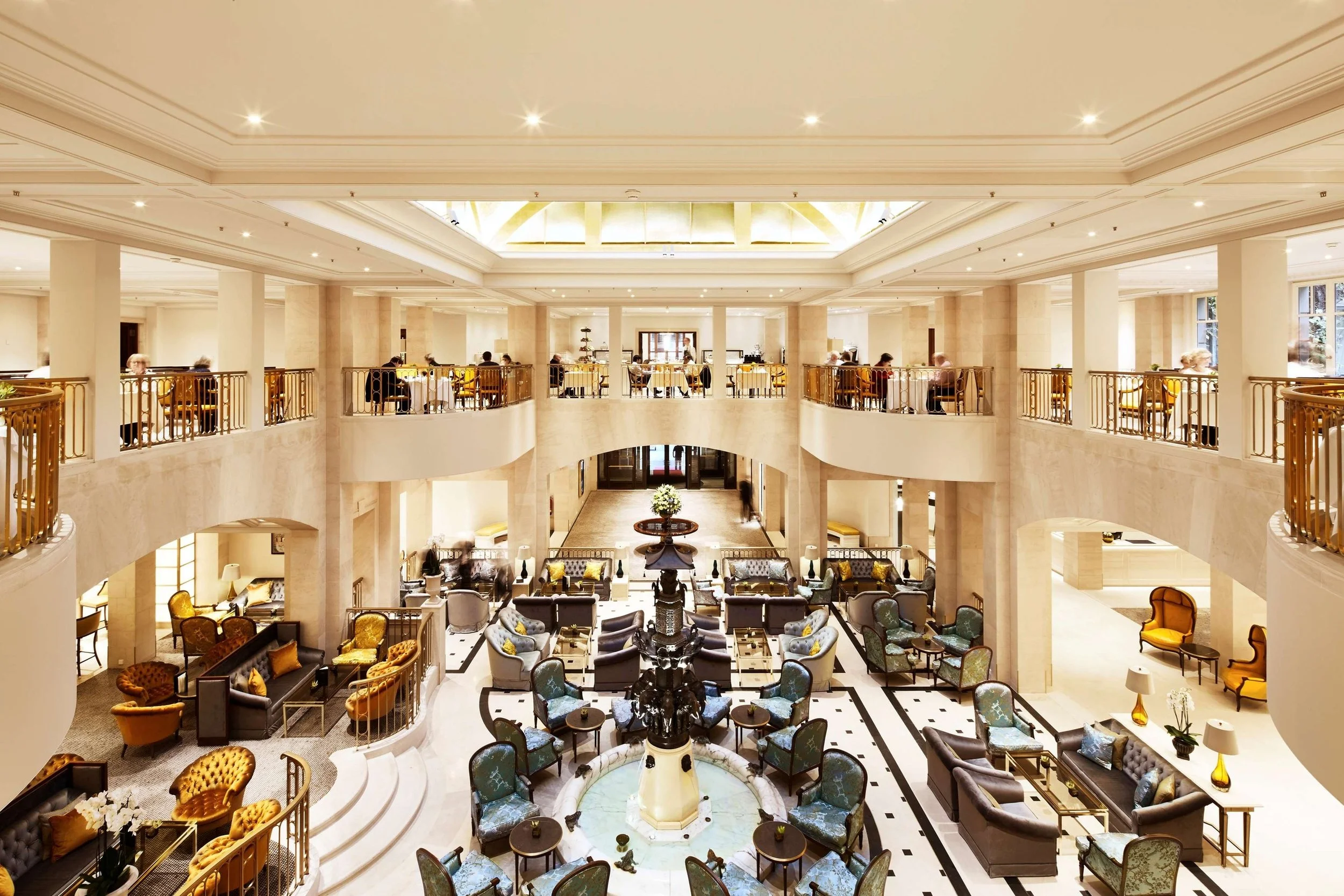 167-Lobby-and-Bel-Etage.jpg