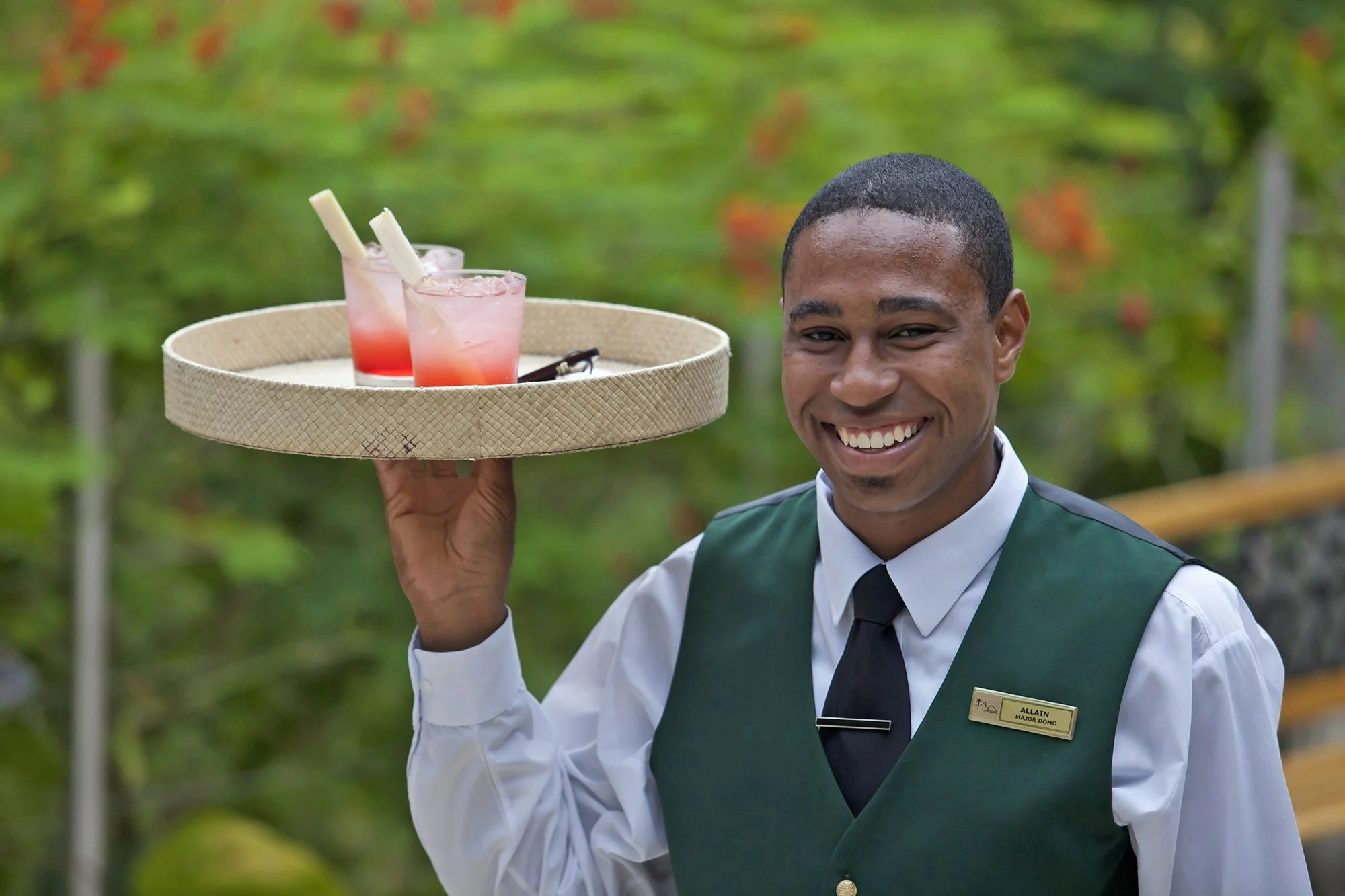 040-Resort-Service-and-Cocktails.jpg