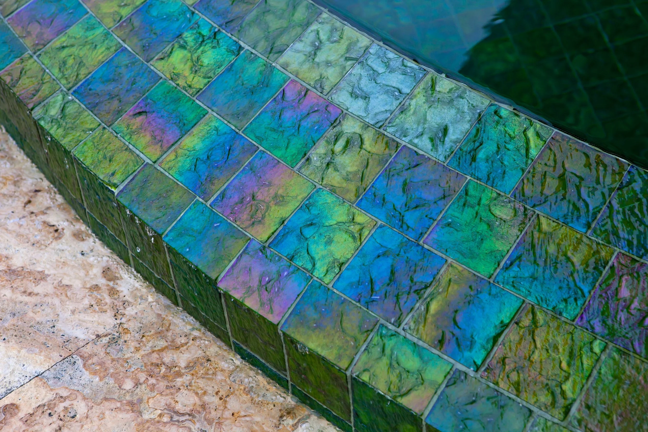 096-Handcrafted-Glass-Pool-Tiles.jpg