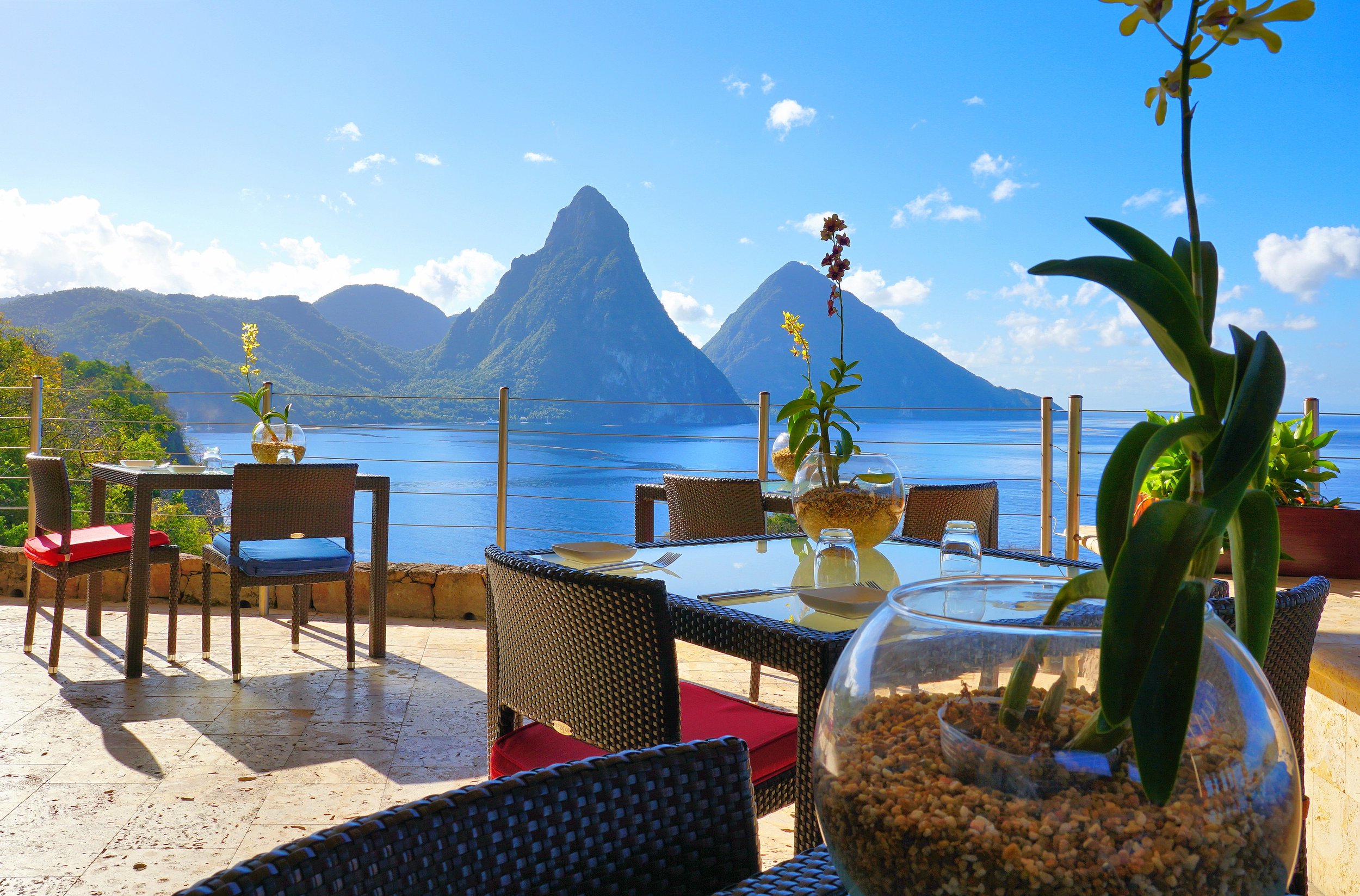188-Dining-with-Piton-Views.jpg