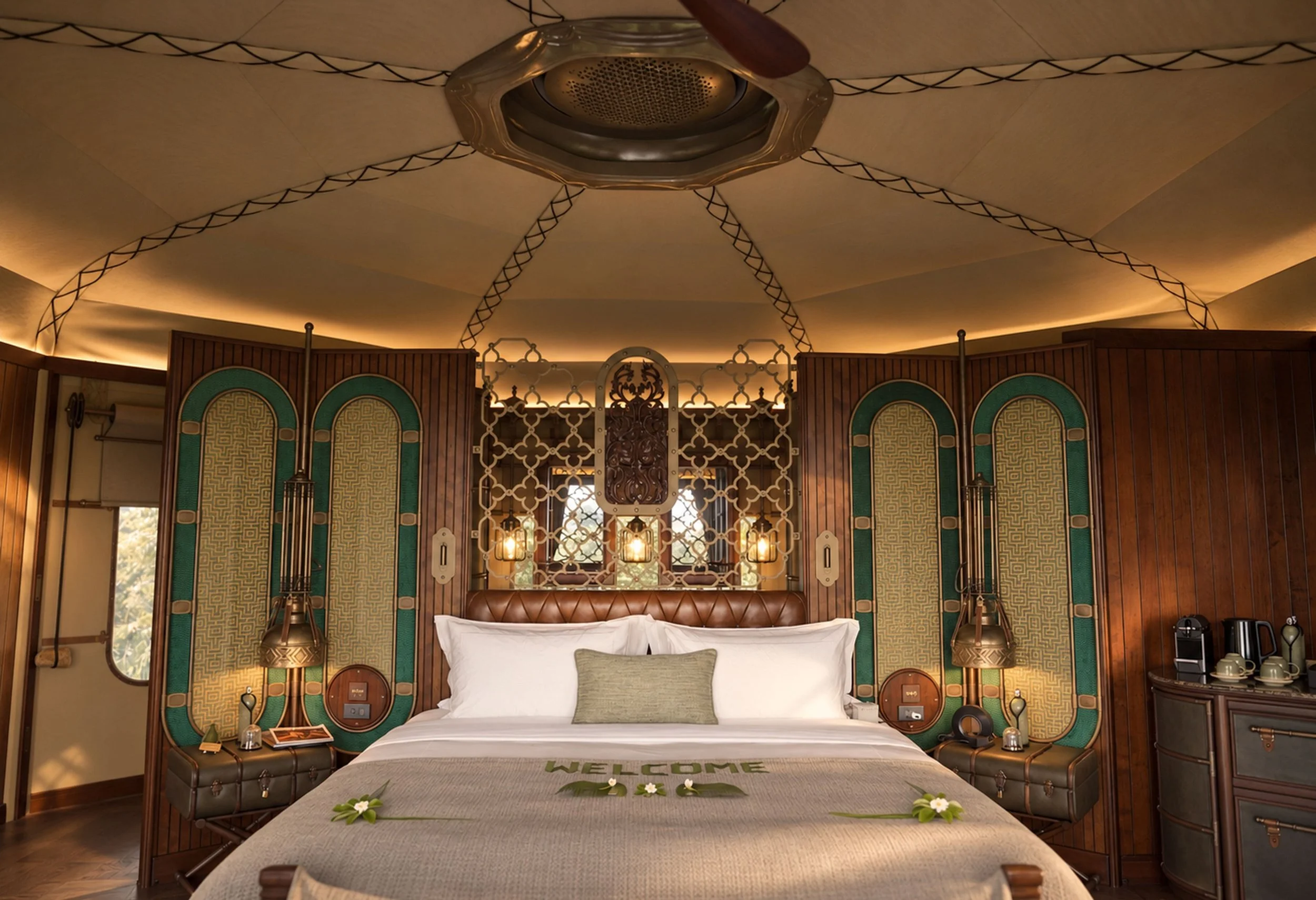 063-Anantara-Explorer-Tent-Bedroom.jpg