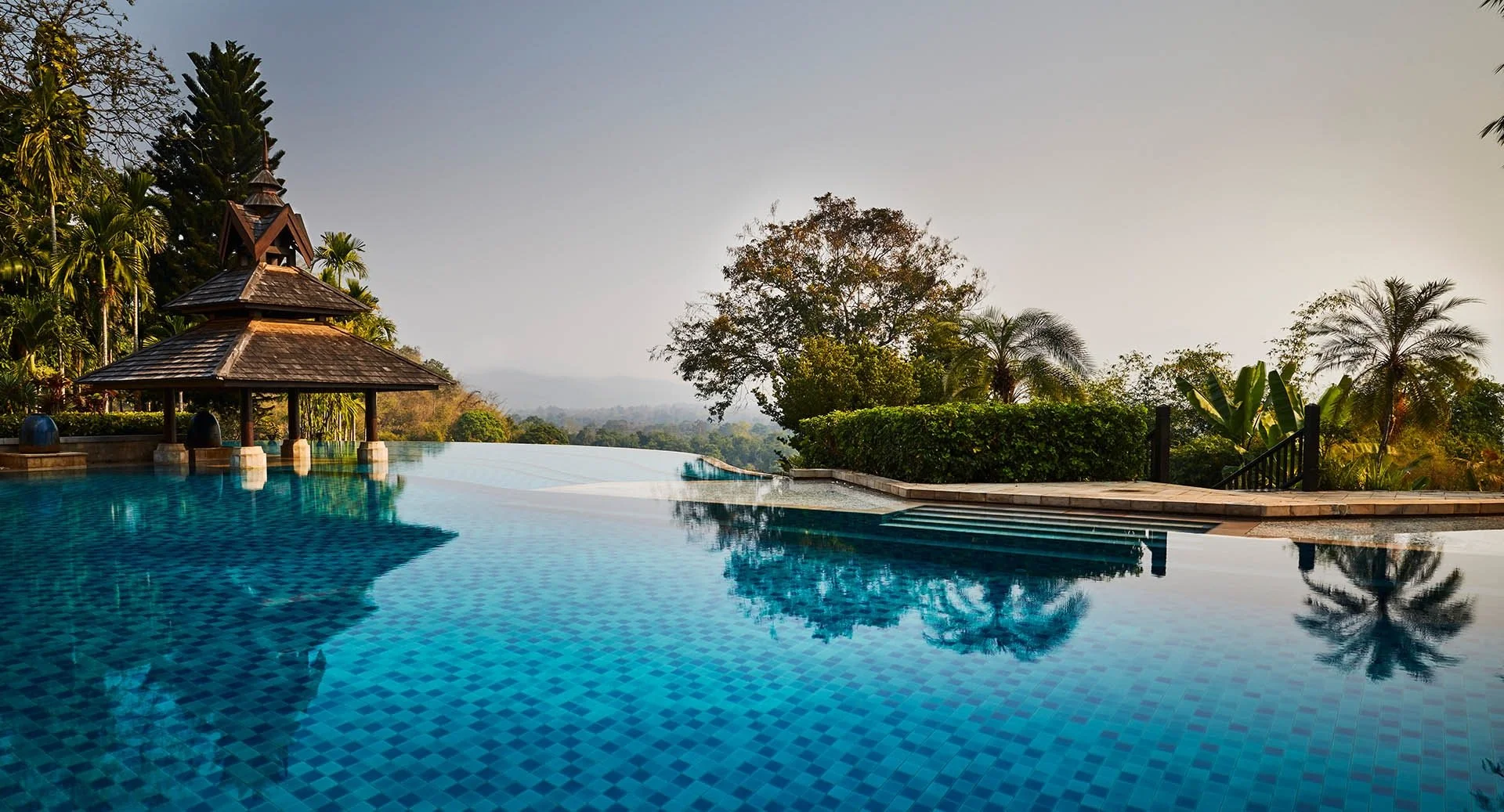 146-Resort-Infinity-Pool-and-Tropical-Landscape.jpg