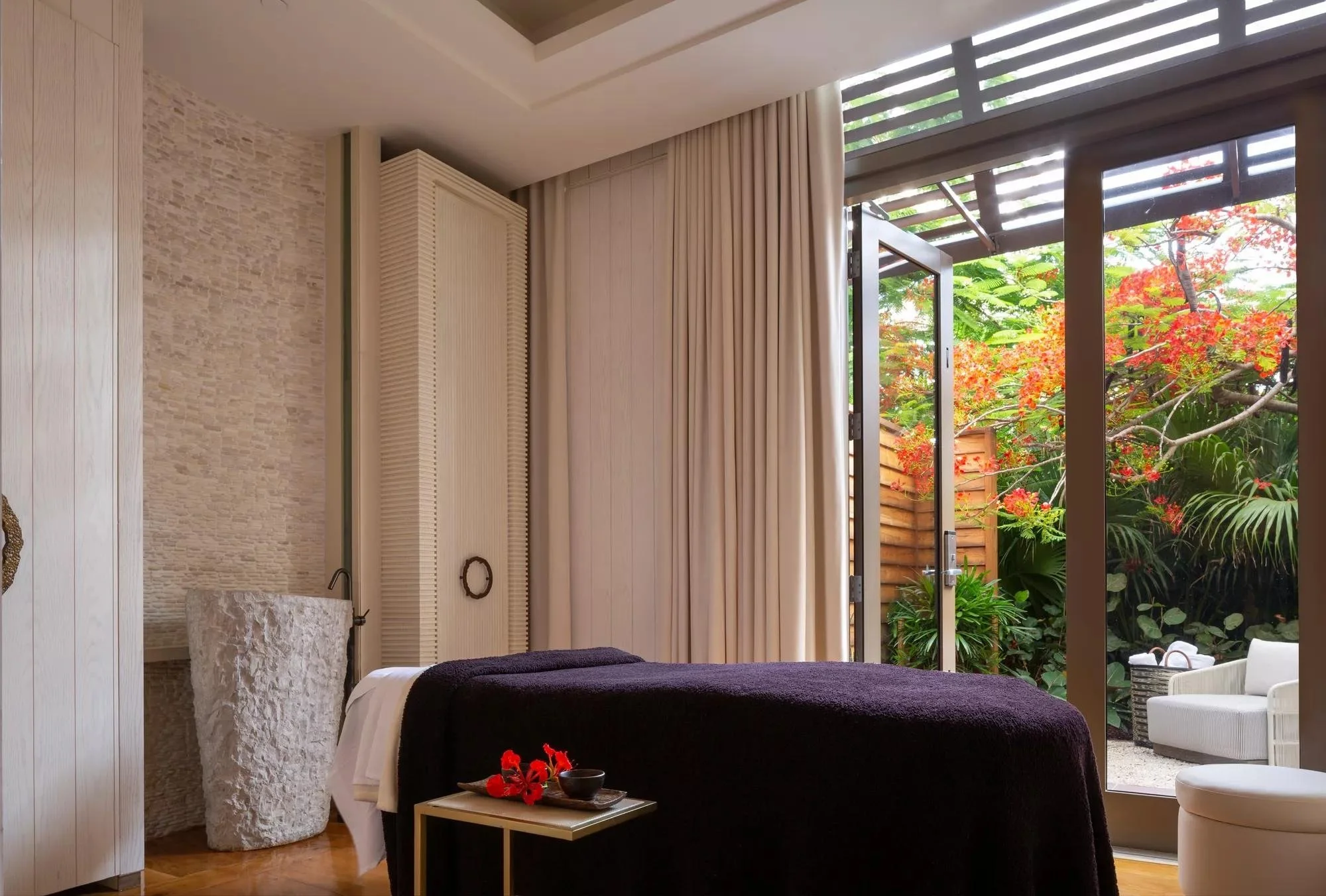 009-Sense-Spa-Treatment-Room.jpg