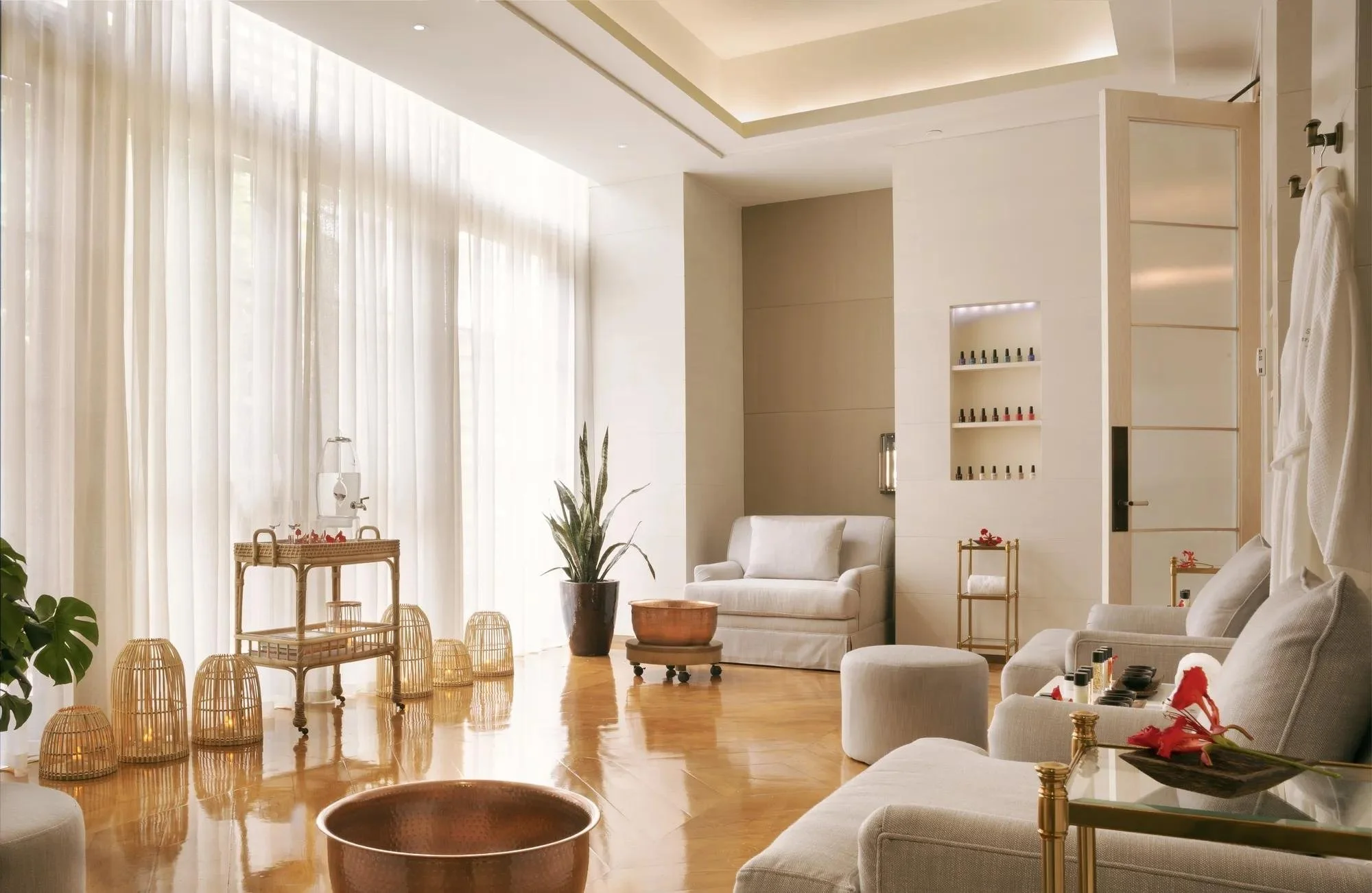 148-Spa-Nail-Salon.jpg