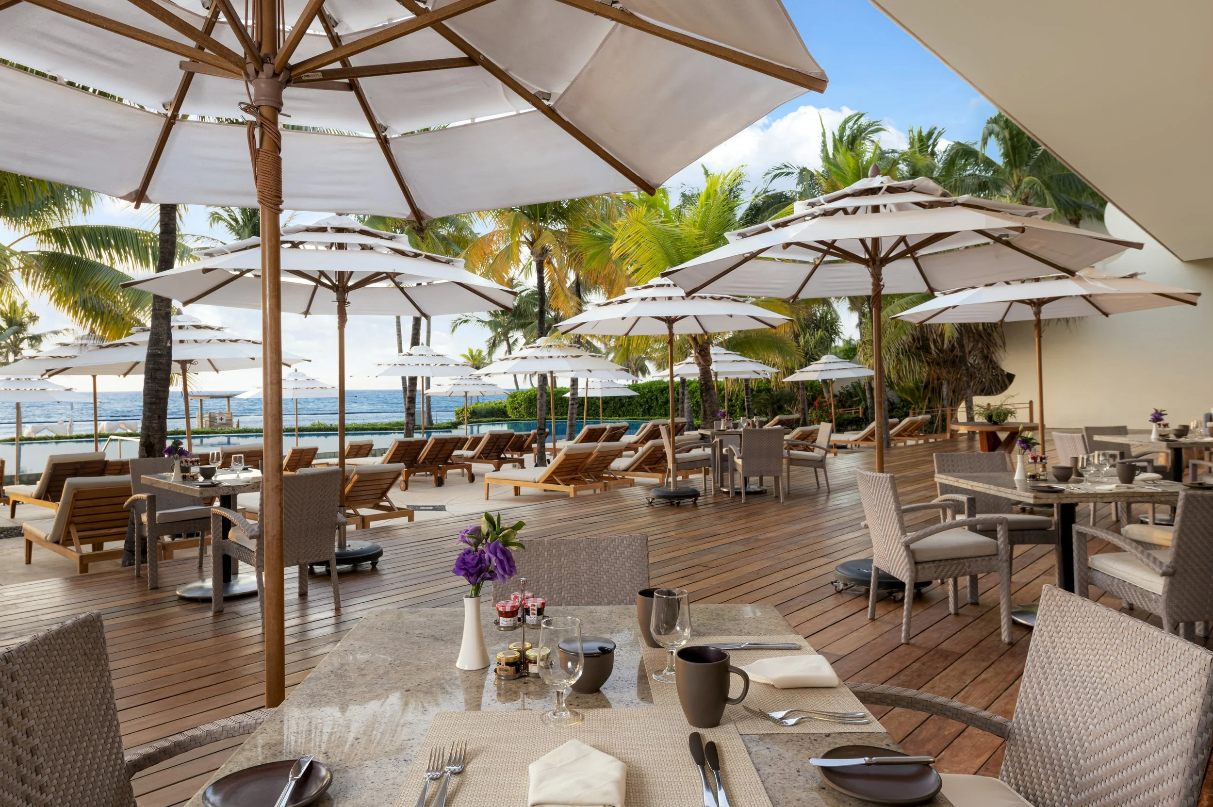 030-Bistro-Outdoor-Dining-Area.jpg